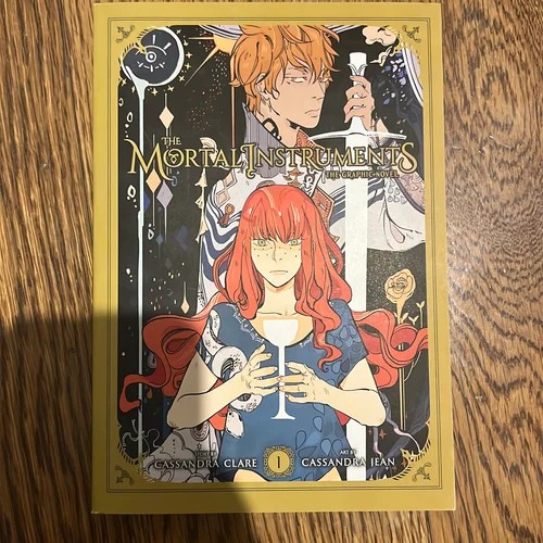 The Mortal Instruments: the Graphic Novel, Vol. 1