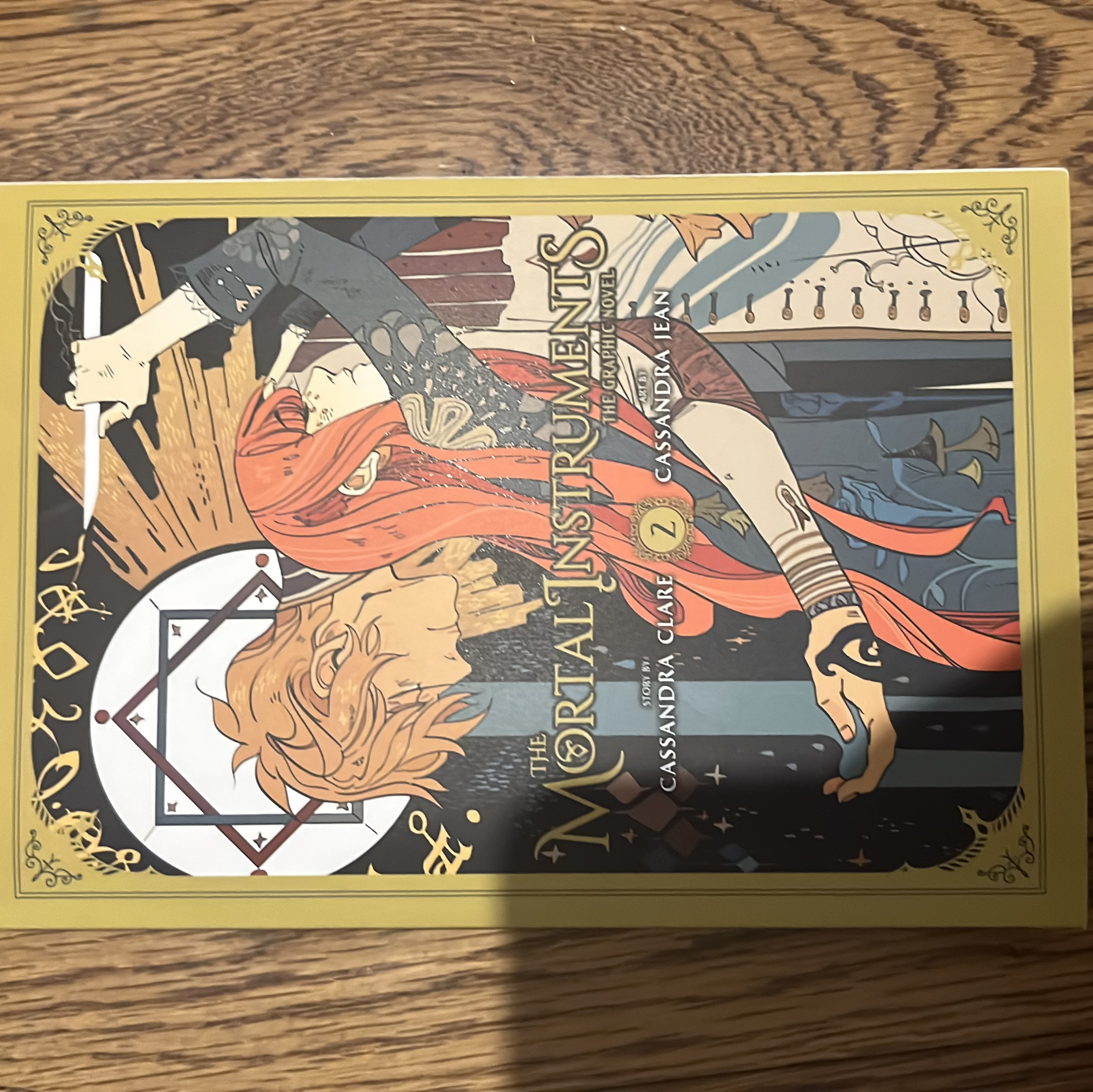The Mortal Instruments: the Graphic Novel, Vol. 2