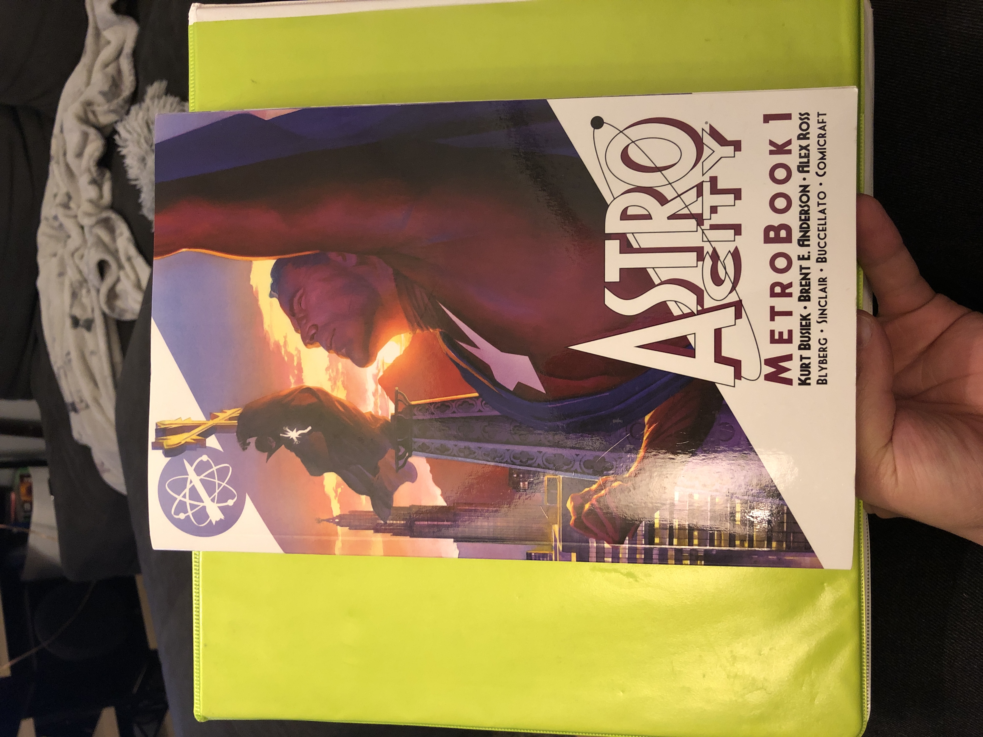 Astro City Metrobook, Volume 1