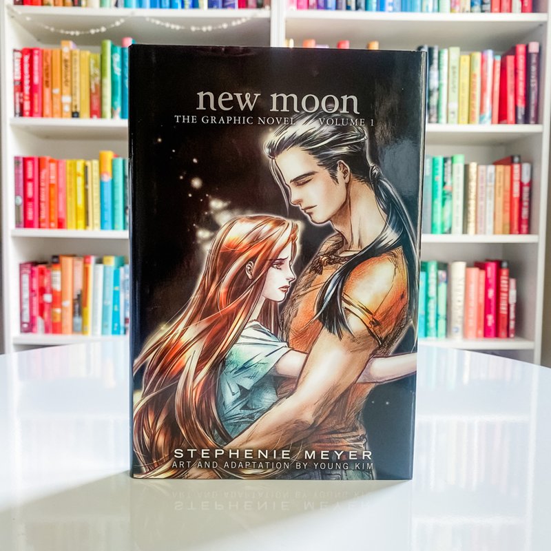 洋書 New Moon: The Graphic Novel, Vol.1 m2 New Moon: the Graphic Novel, Vol. 1 by Stephenie Meyer