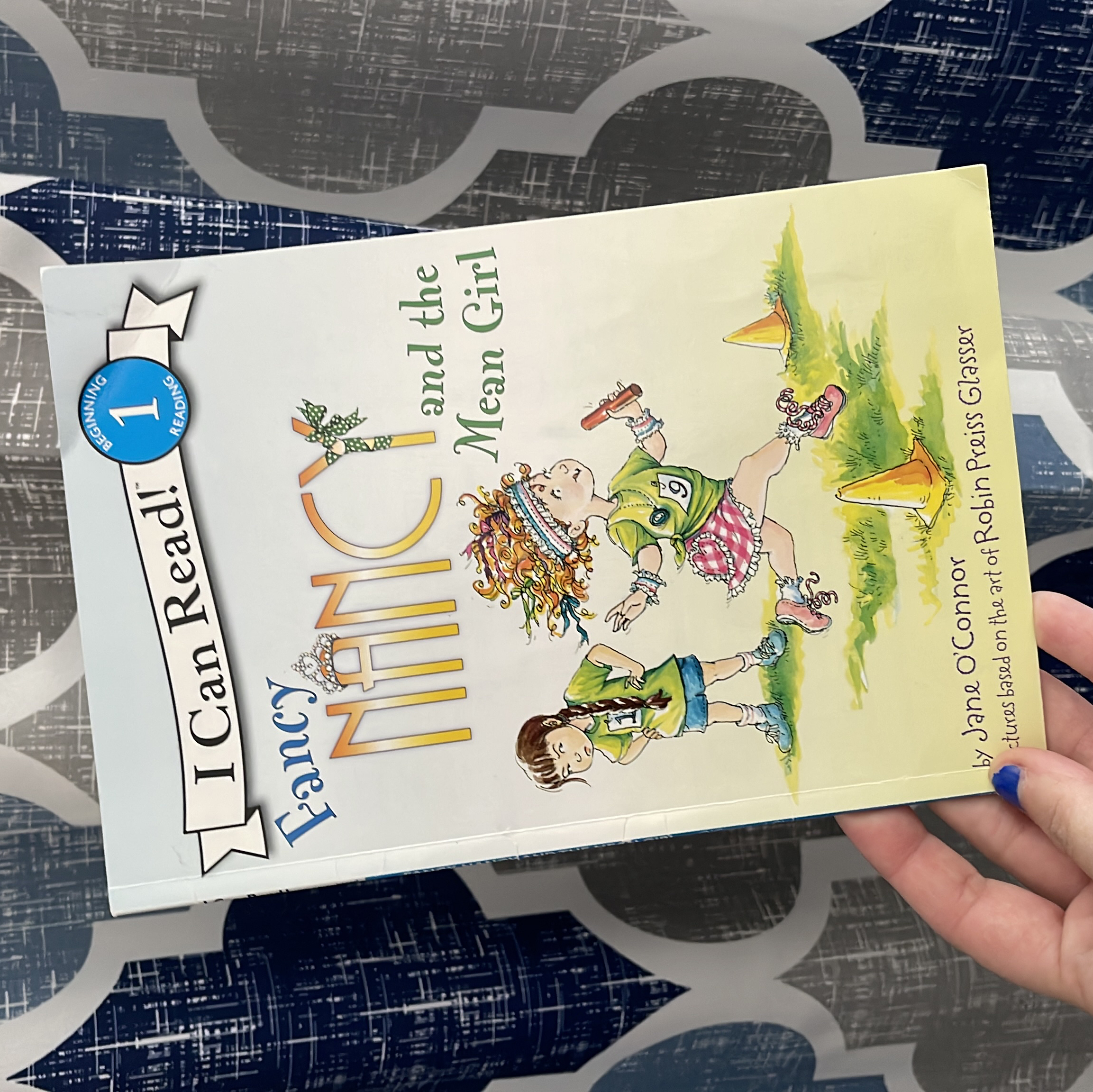 Fancy Nancy and the Mean Girl