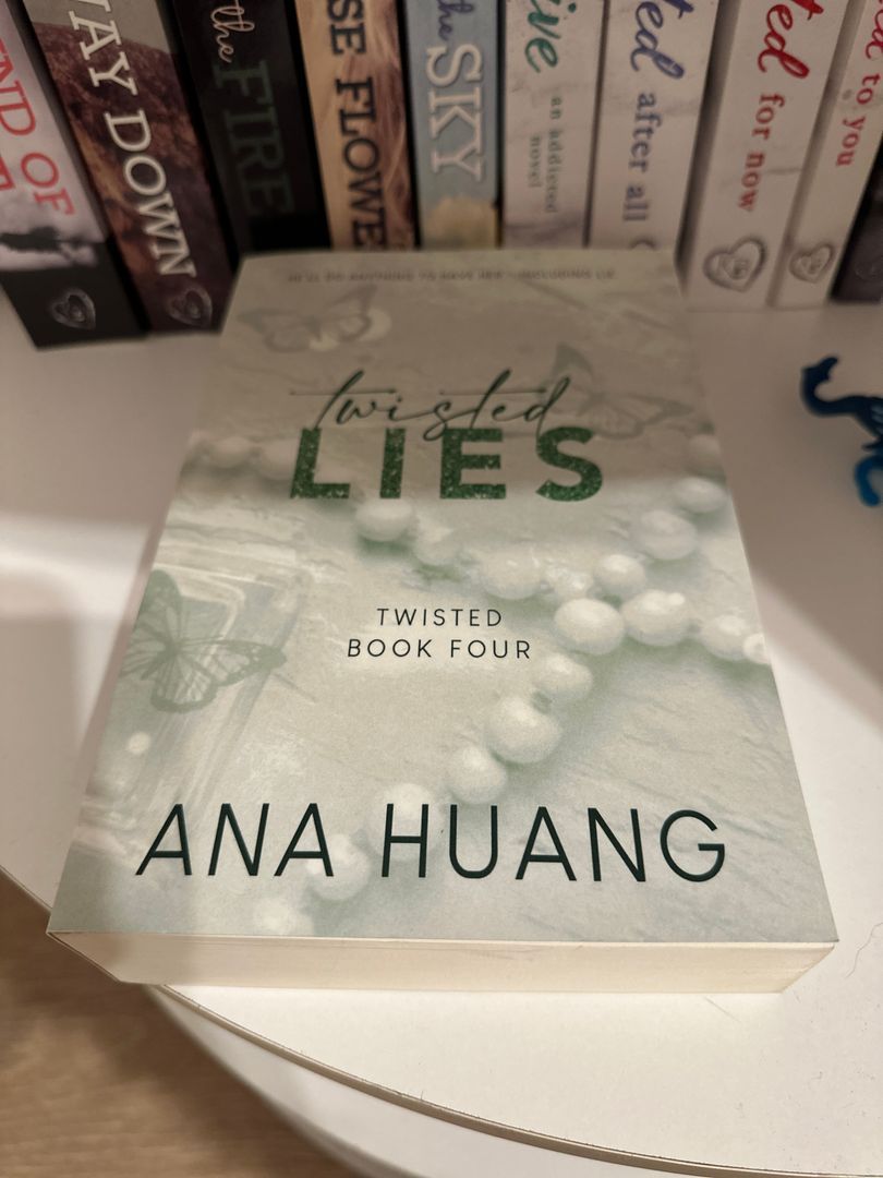 Twisted Lies - Special Edition