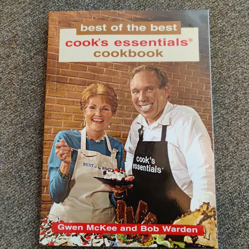 Best of the Best Cook's Essentials Cookbook by Gwen McKee, Bob Warden