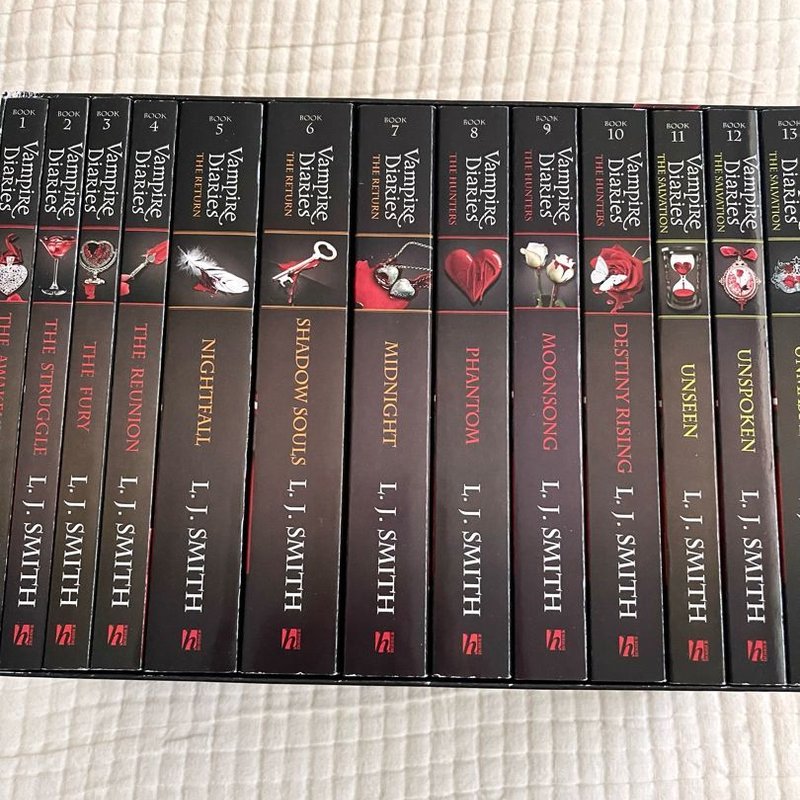 Vampire Diaries The Complete Collection 13 Book Box Set by