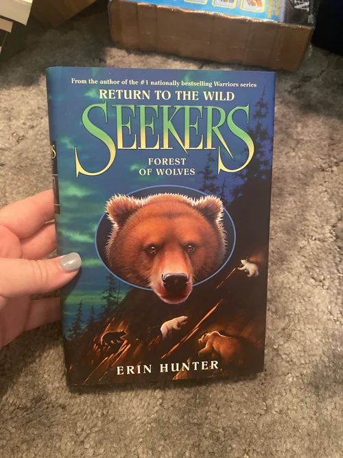 Seekers: Return to the Wild #4: Forest of Wolves