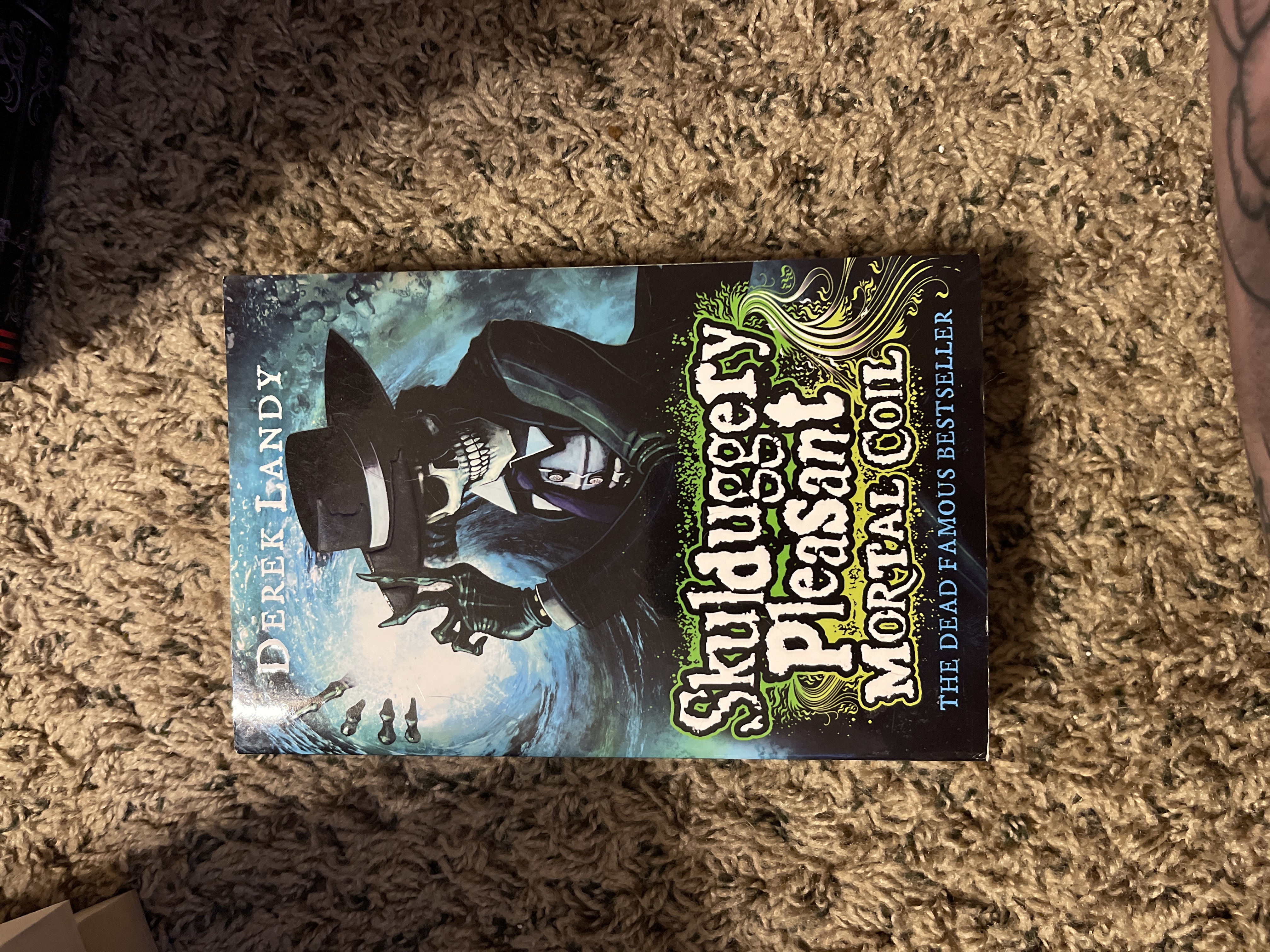 Mortal Coil (Skulduggery Pleasant, Book 5)