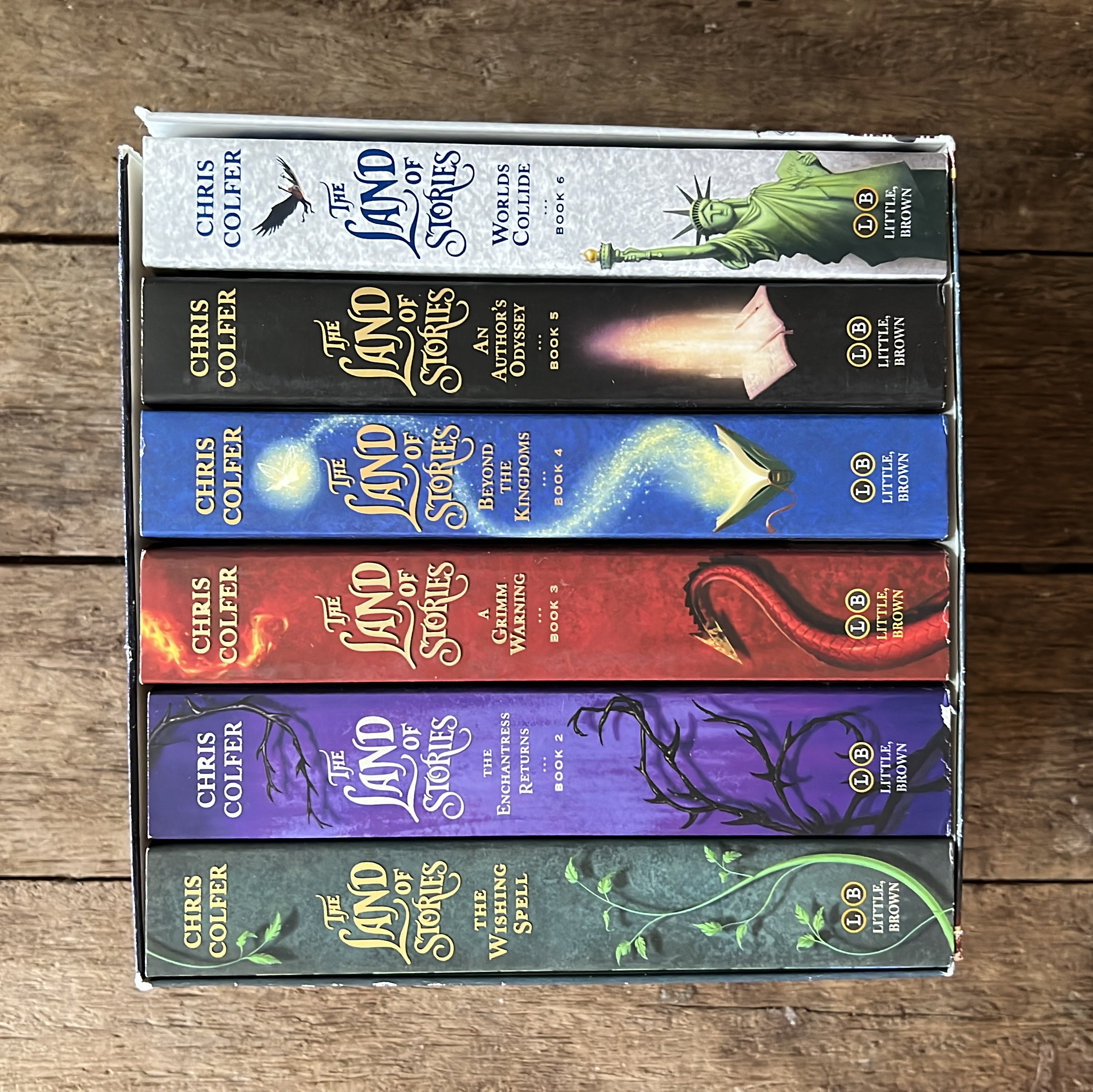The Land of Stories Complete Paperback Gift Set