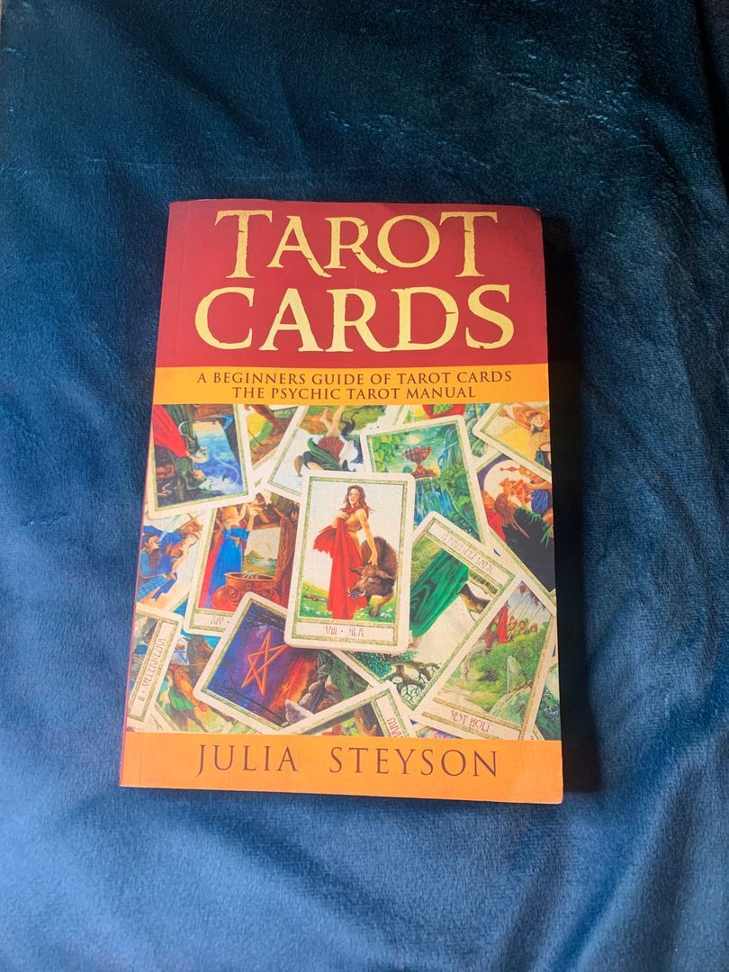 Tarot Cards: a Beginners Guide of Tarot Cards