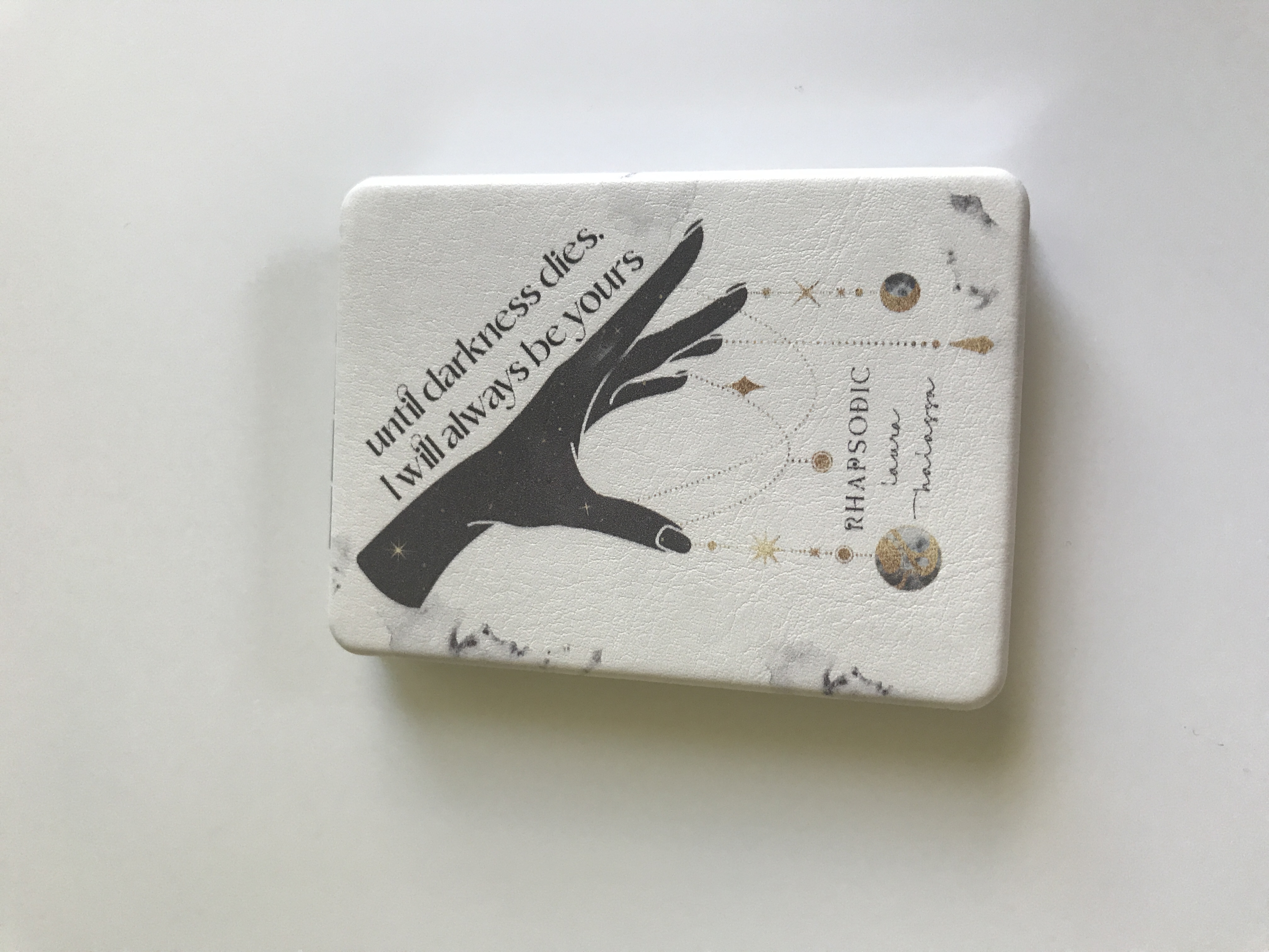 The bargainer pocket mirror 