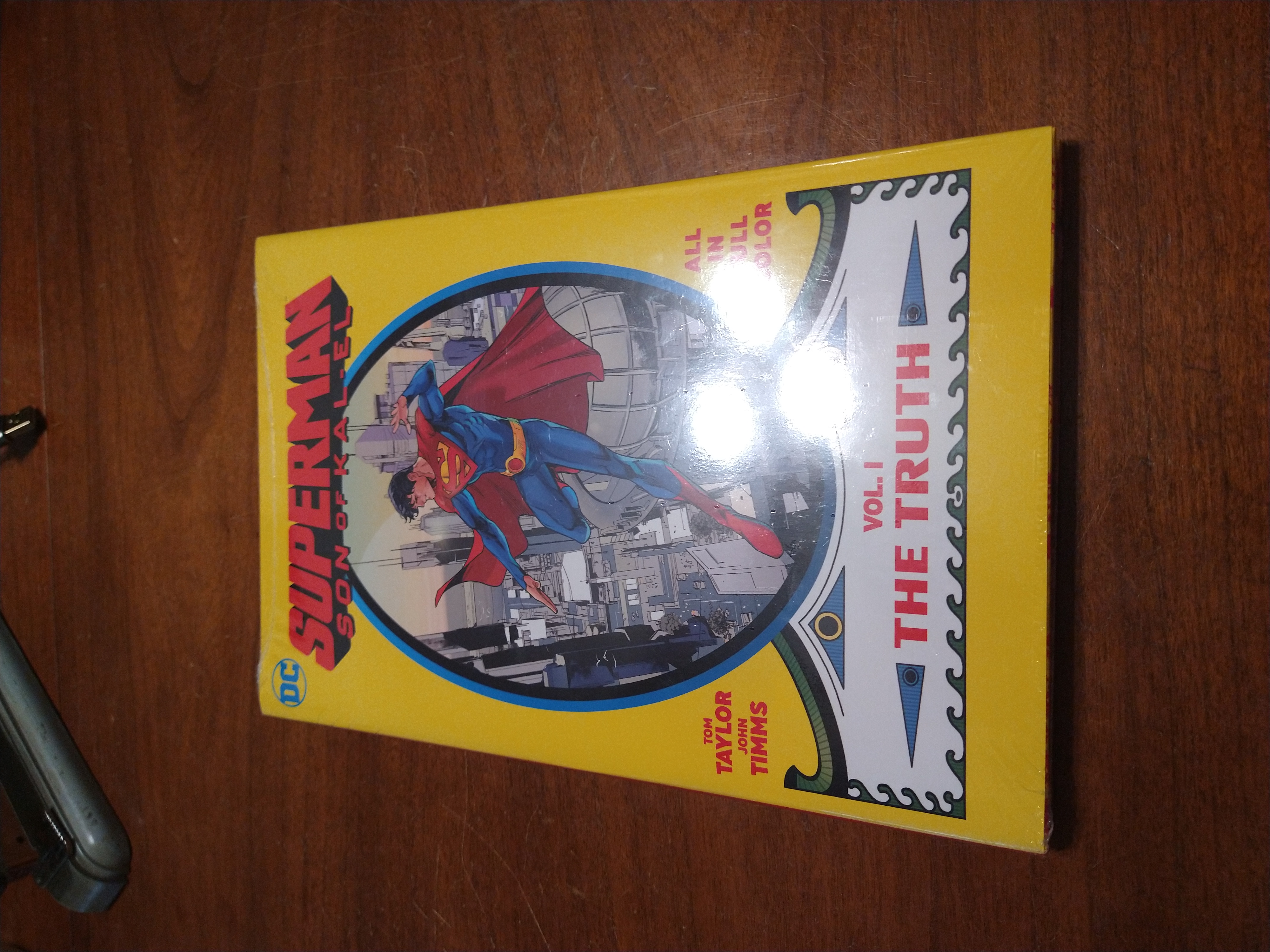 Superman: Son of Kal-El Vol. 1: the Truth