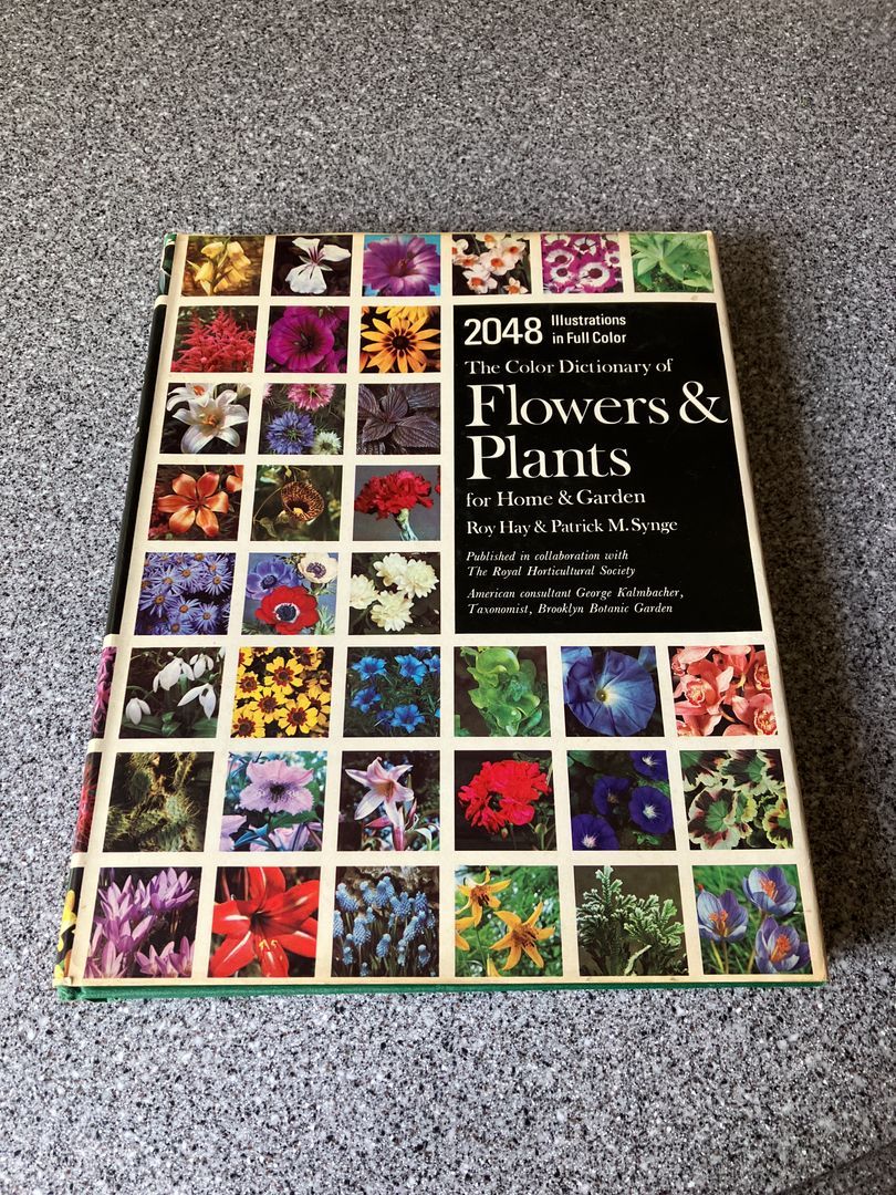 Dictionary of Garden Plants in Colour