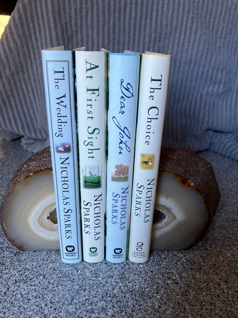 TWO BOOKS REMAIN Nicholas Sparks FIRST | PangoBooks