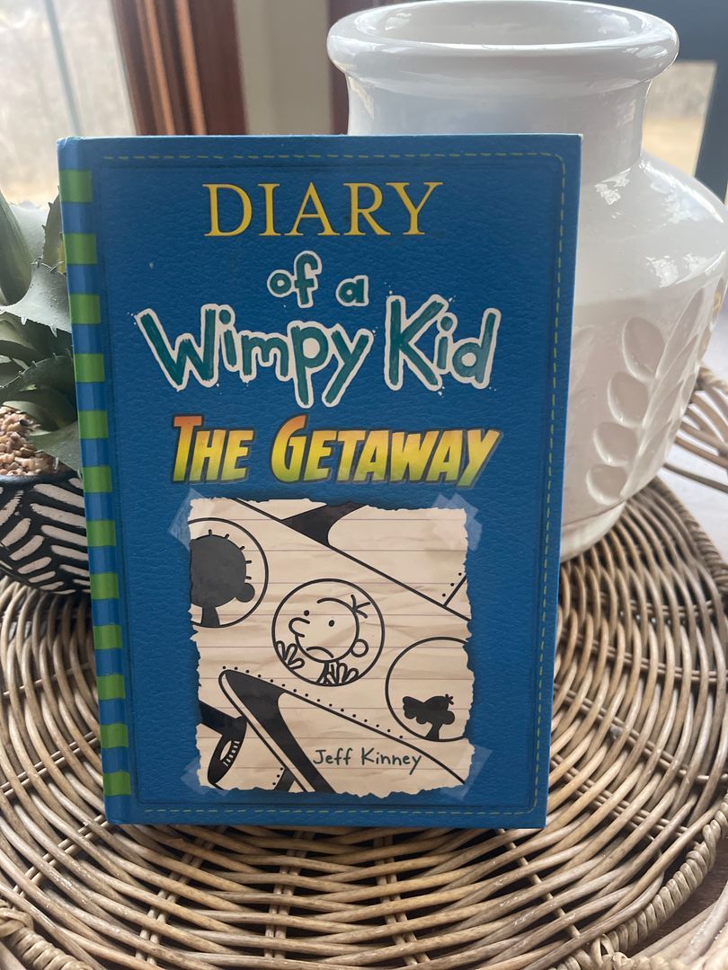 The Getaway (Diary of a Wimpy Kid, Book 12)