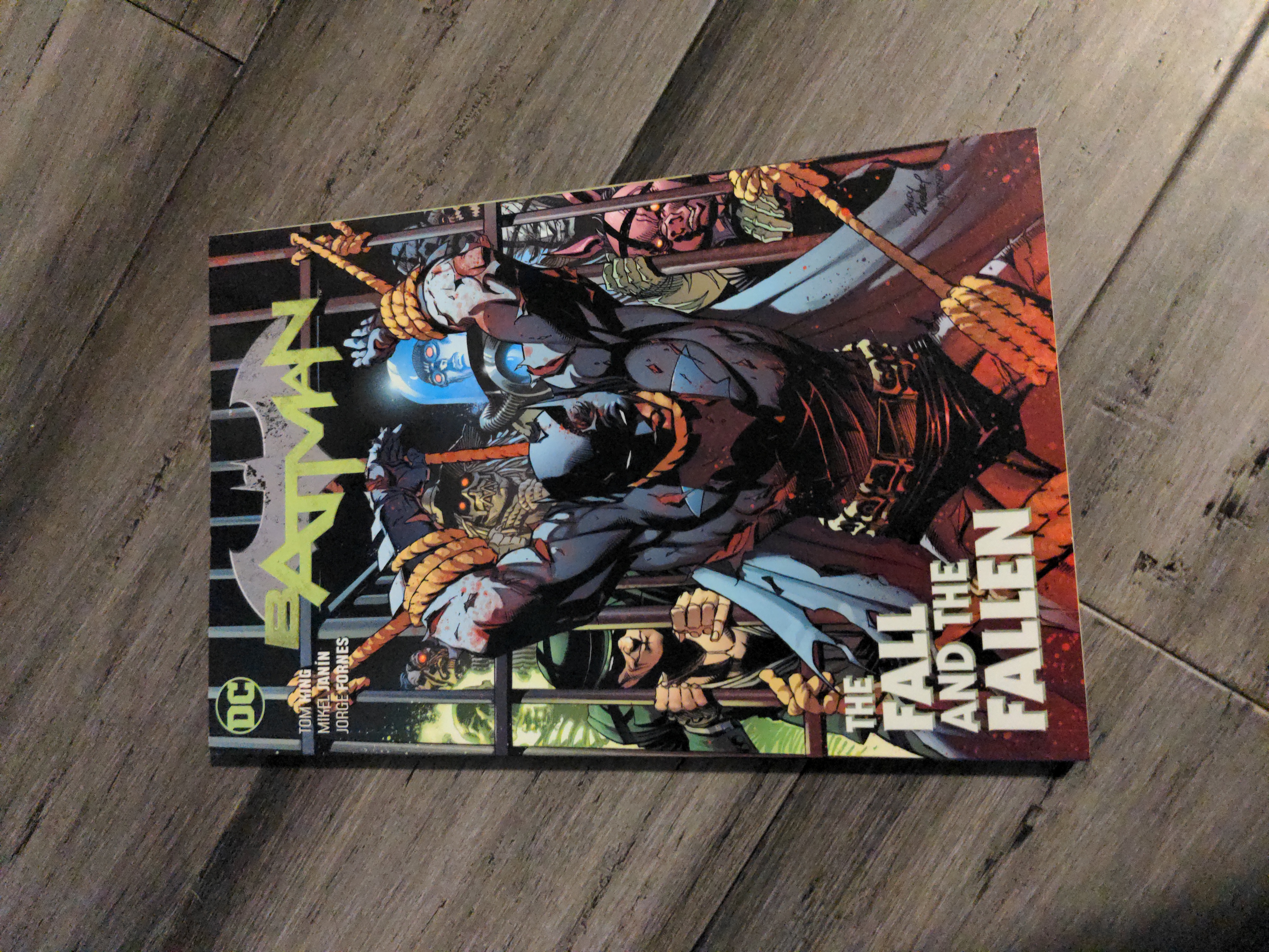 Batman Vol. 11: the Fall and the Fallen by Tom King
