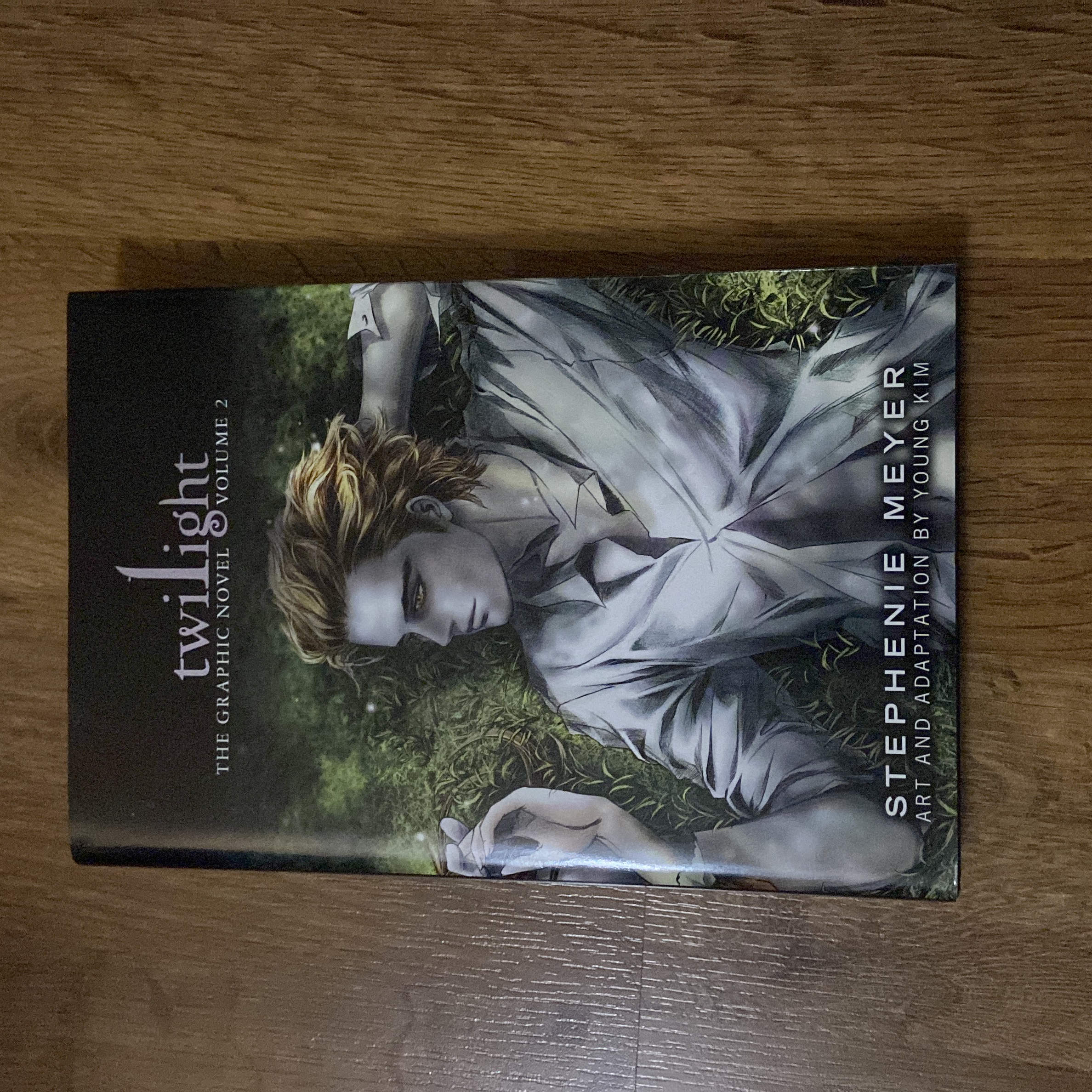 Twilight: the Graphic Novel, Vol. 2