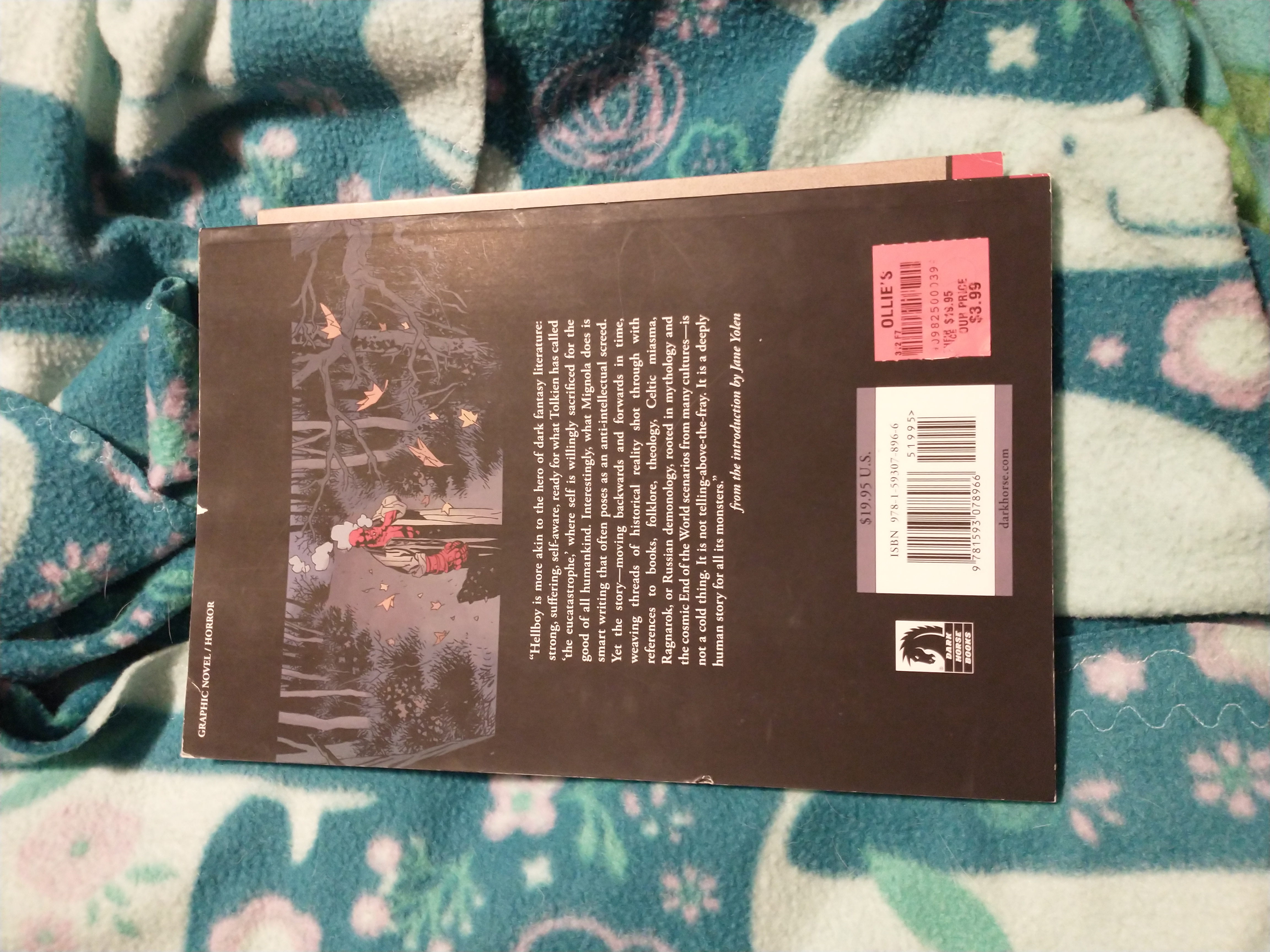 Hellboy Volume 8: Darkness Calls