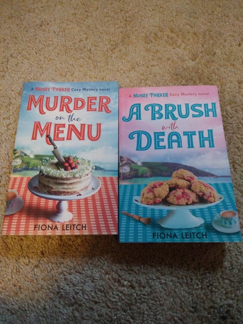 Murder on the Menu (a Nosey Parker Cozy Mystery, Book 1)