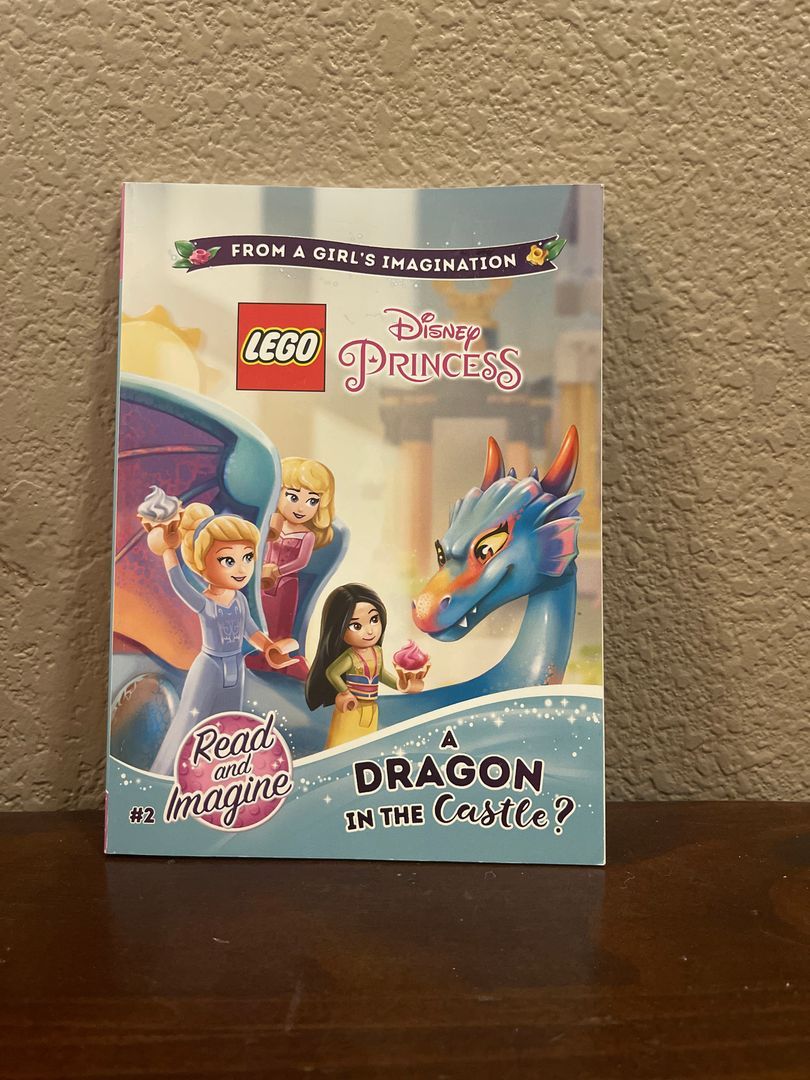 LEGO Disney Princess: a Dragon in the Castle?