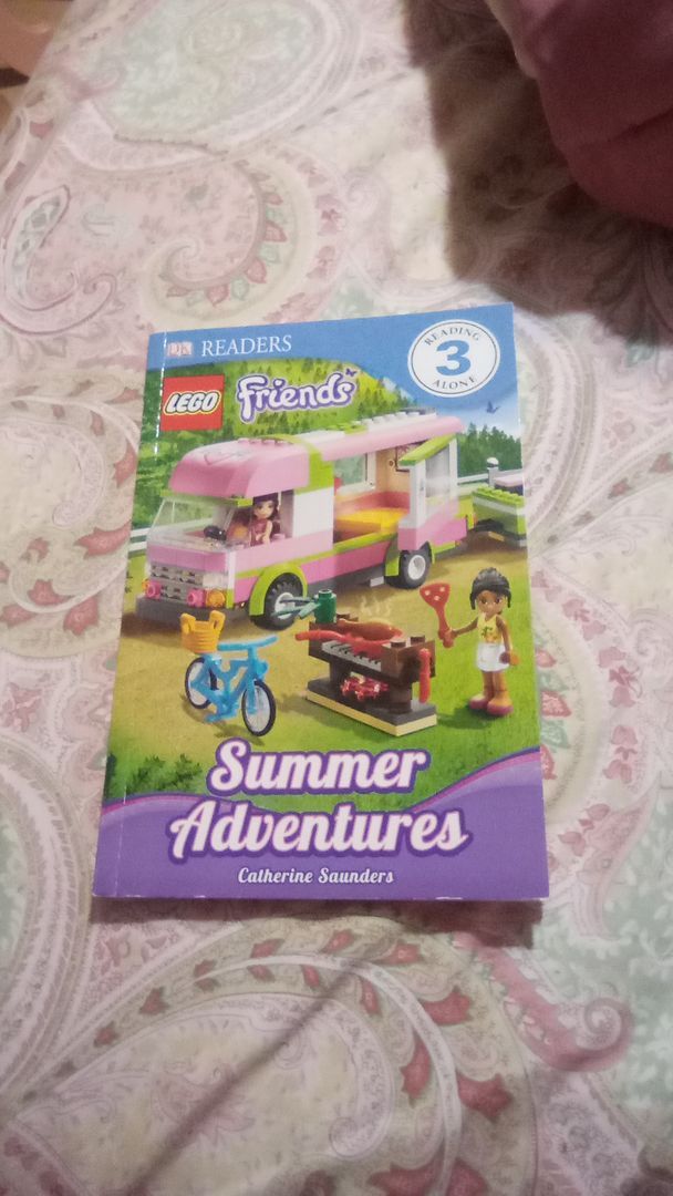 DK Readers L3: LEGO Friends: Summer Adventures