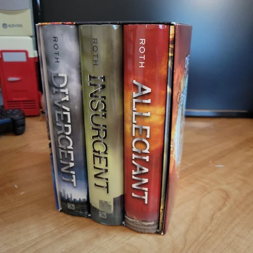 Divergent Series 3-Book Box Set