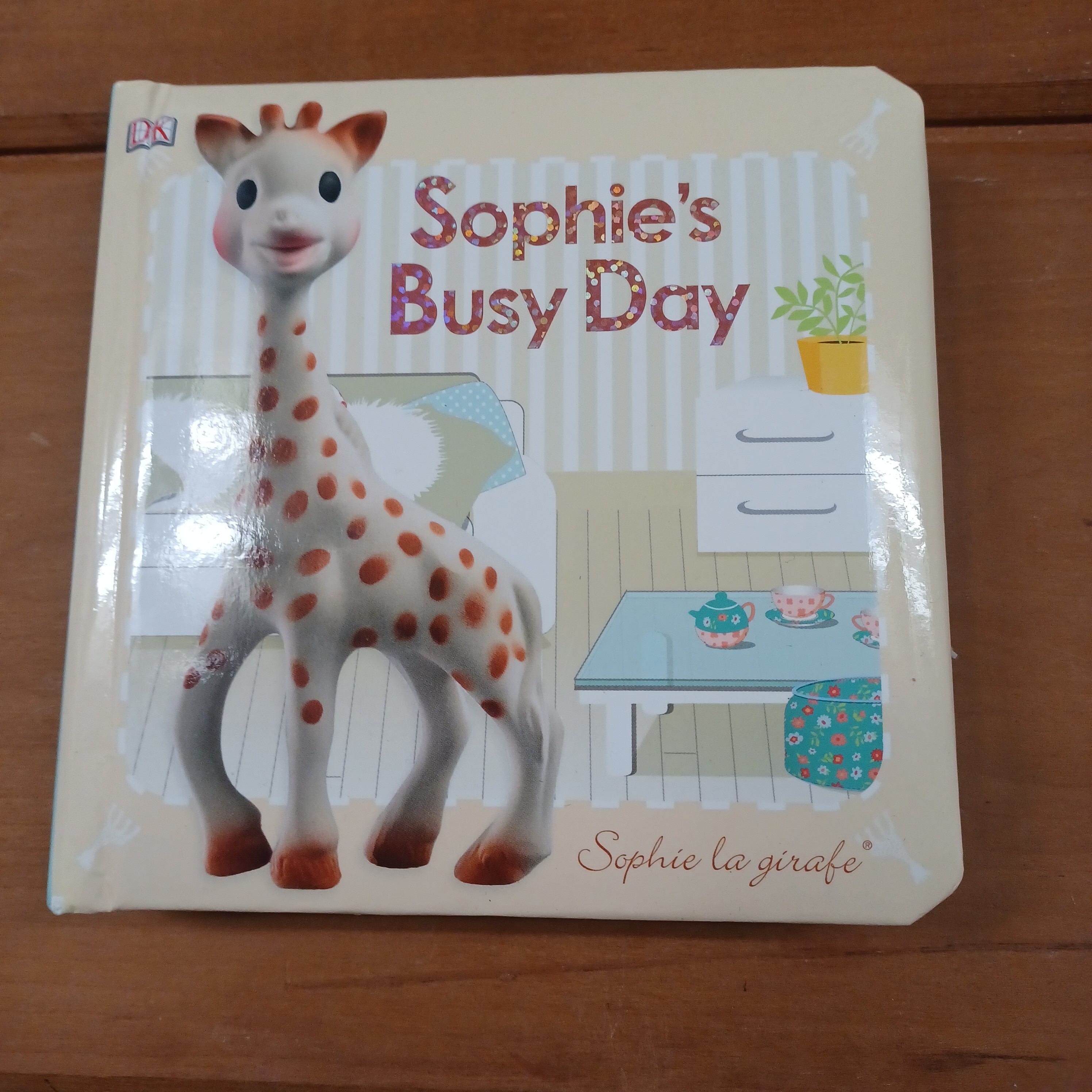 Baby Touch and Feel: Sophie la Girafe: Sophie's Busy Day