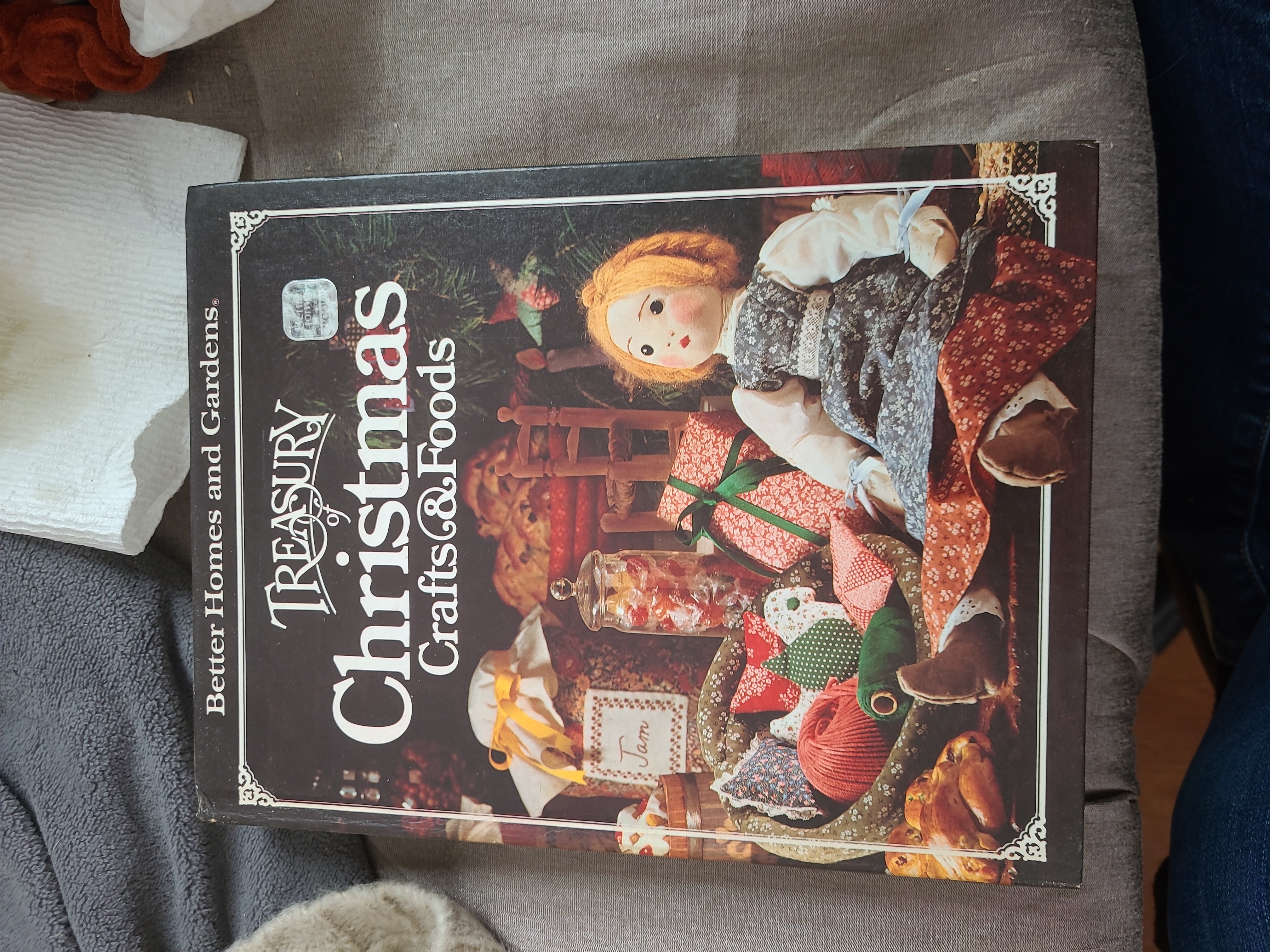 Treasury of Christmas Crafts and Foods