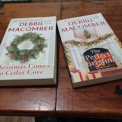 Christmas Comes to Cedar Cove