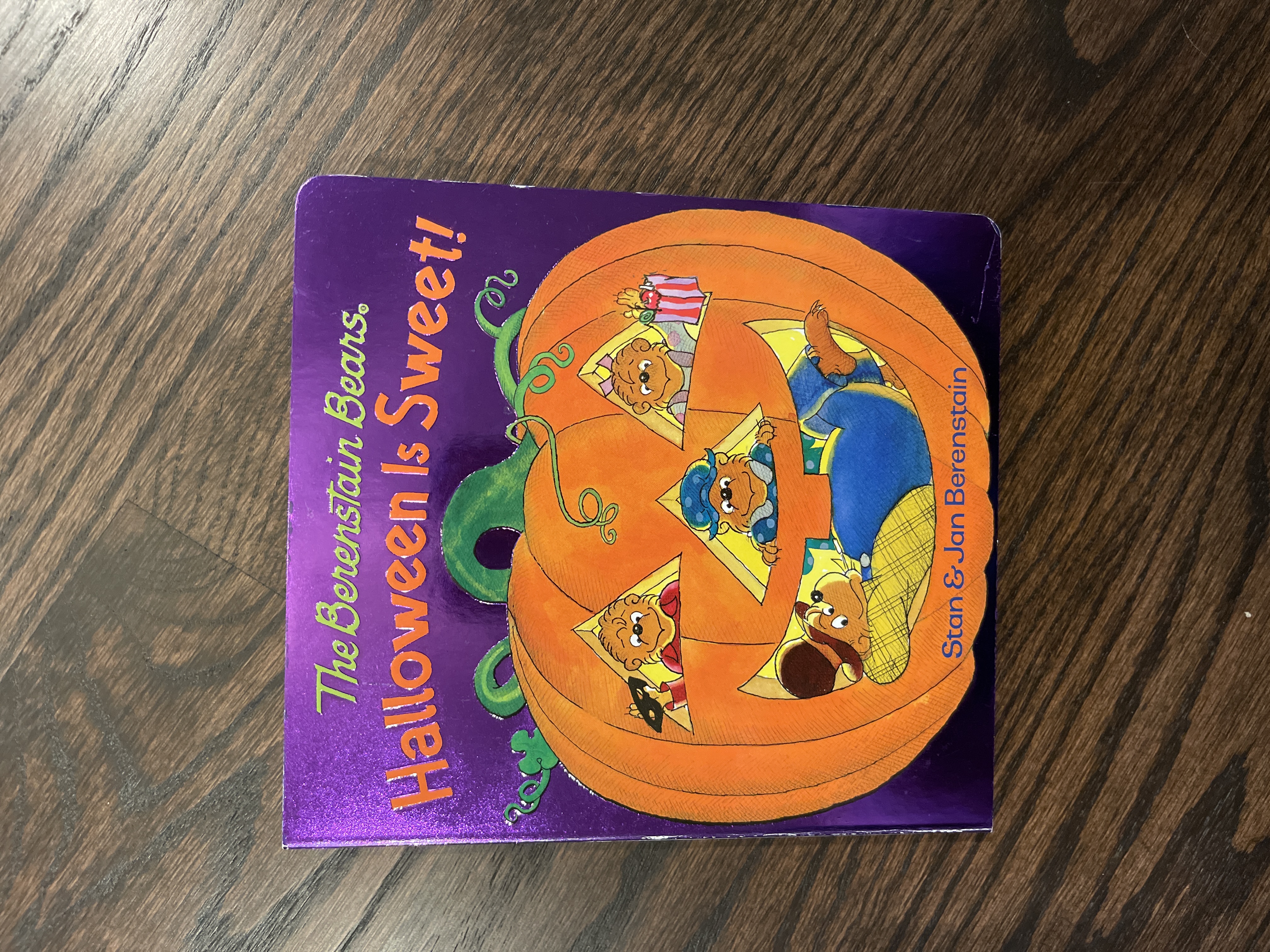 Halloween Is Sweet! (the Berenstain Bears)