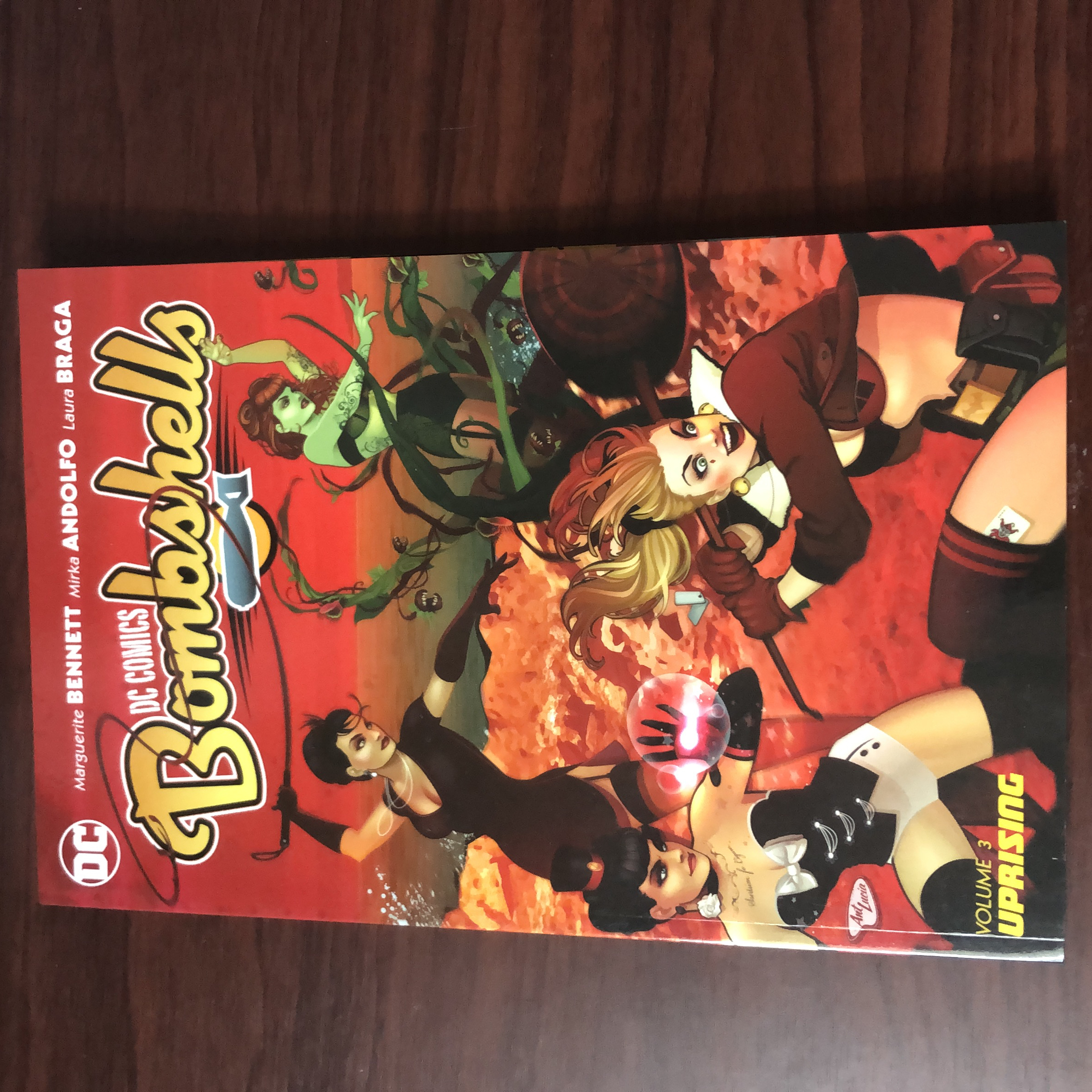 DC Comics Bombshells Vol 3