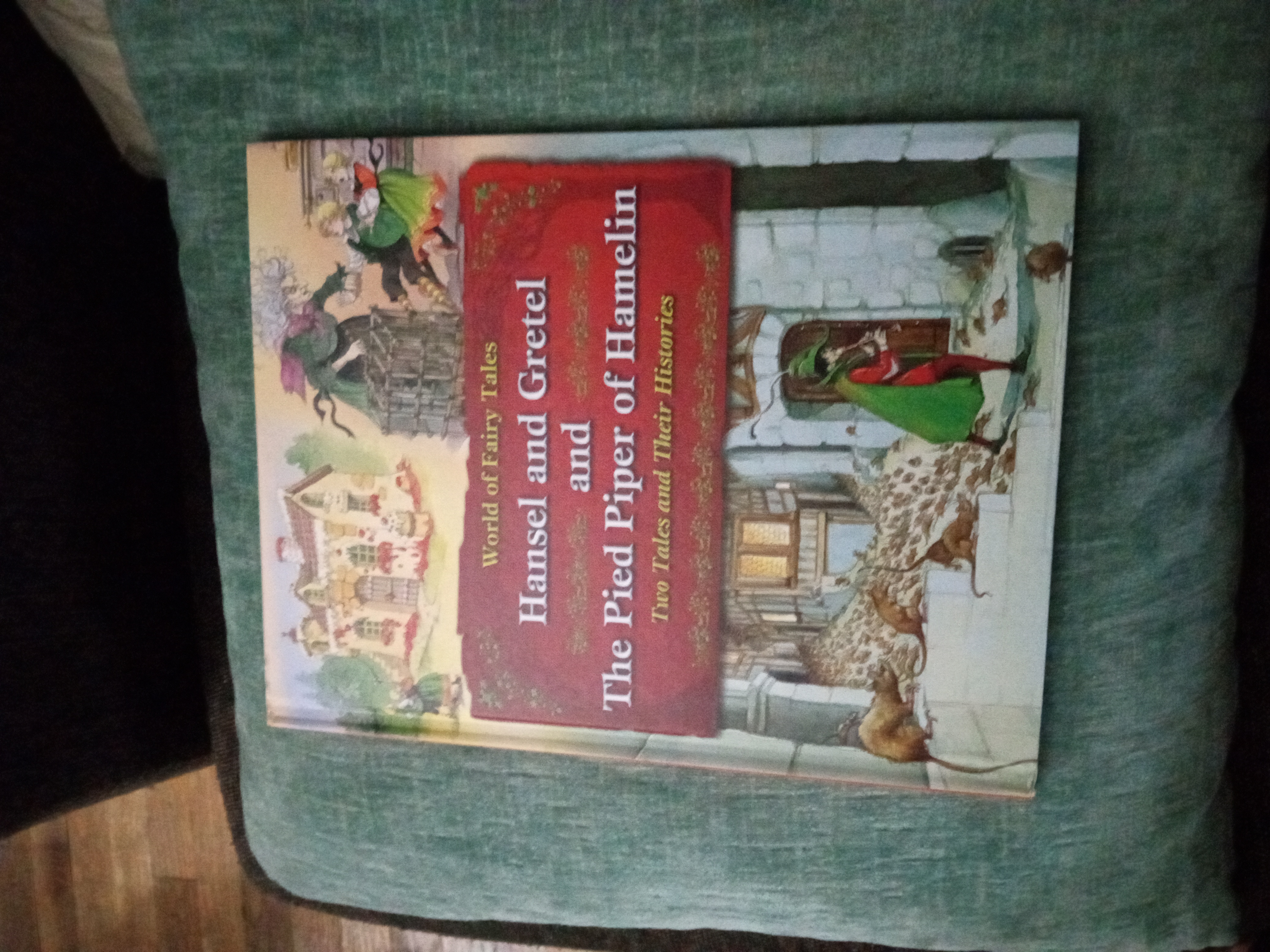 Hansel and Gretel and the Pied Piper of Hamelin
