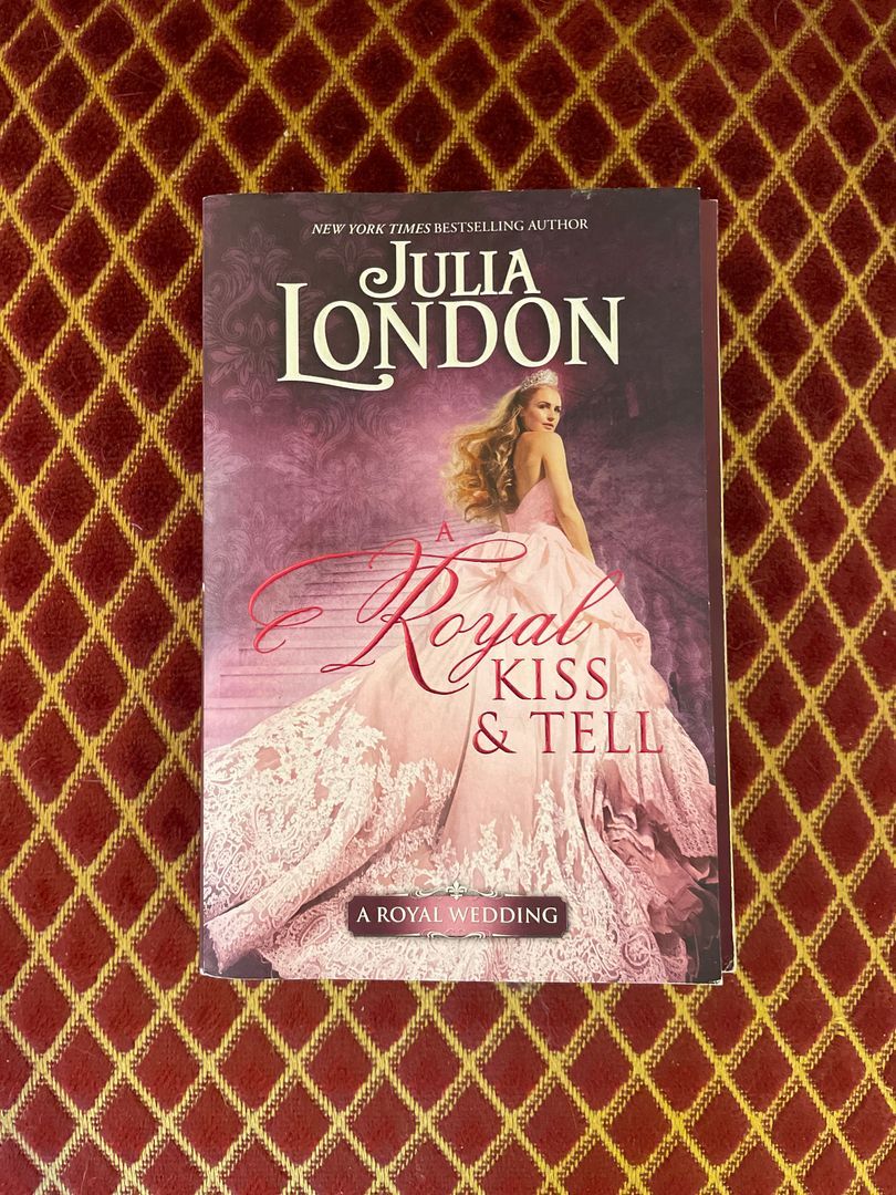 A Royal Kiss and Tell