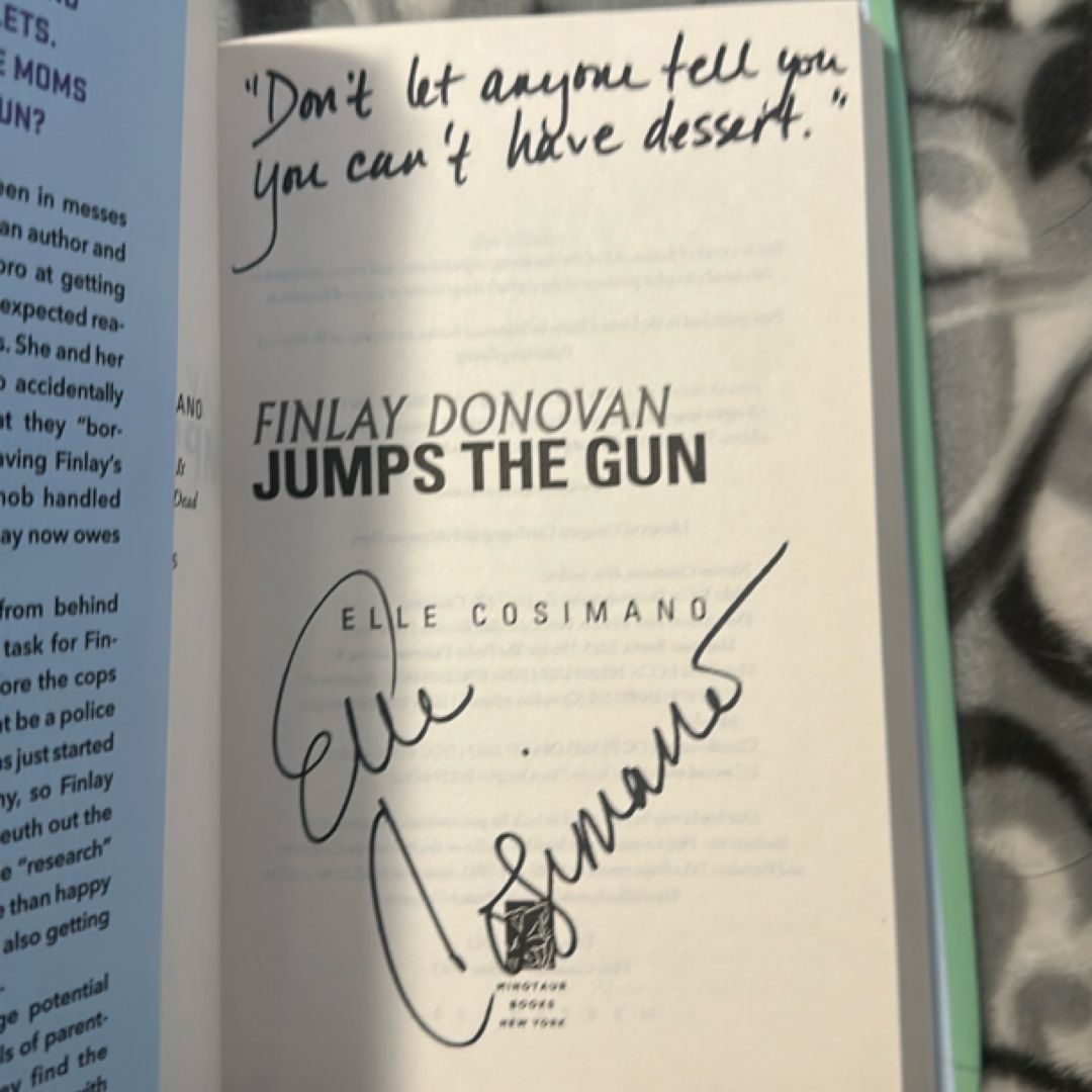 SIGNED Finlay Donovan Jumps the Gun