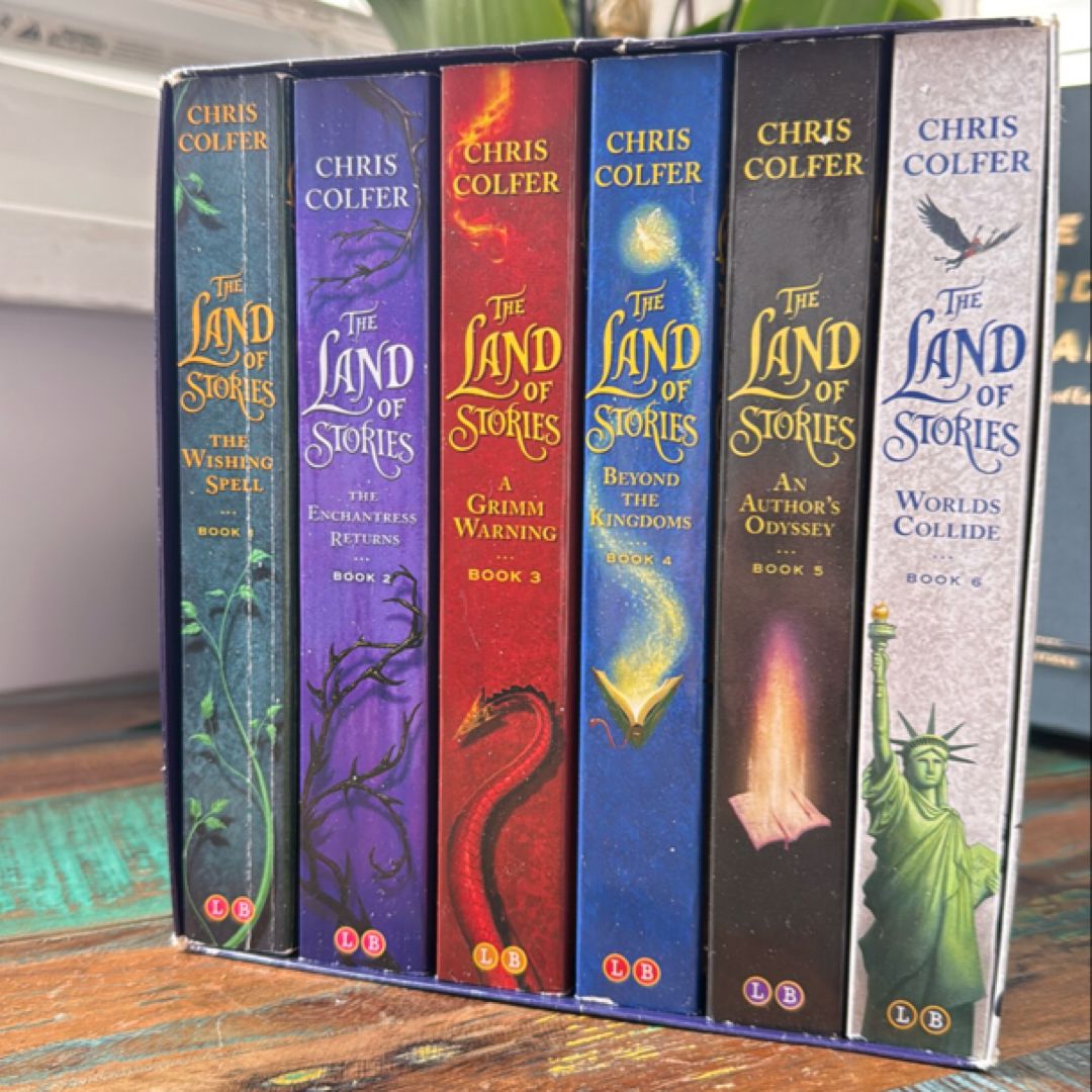 The Land of Stories Complete Paperback Gift Set