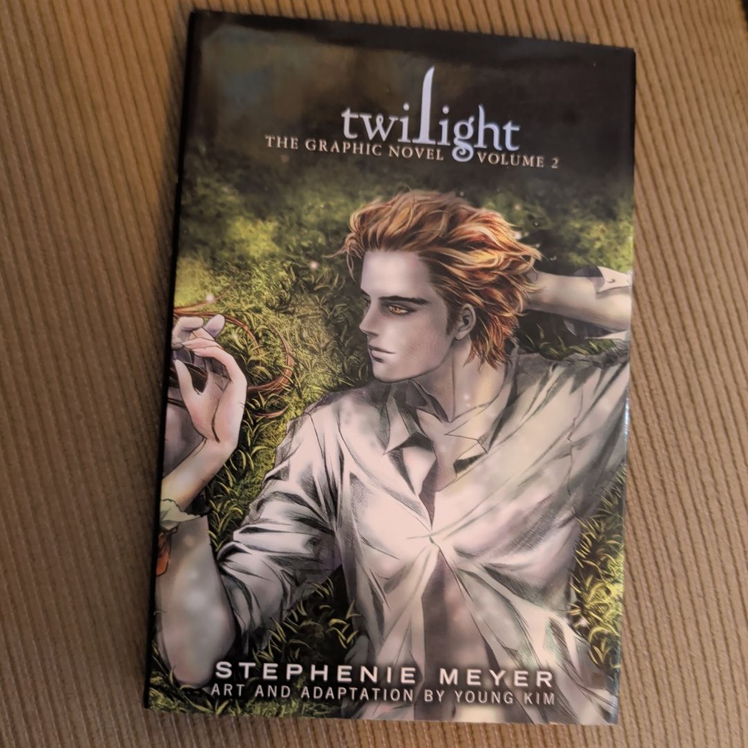 Twilight: the Graphic Novel, Vol. 2