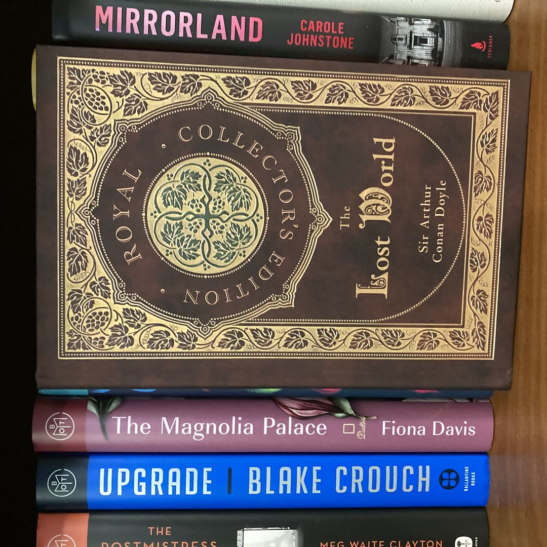 The Lost World (Royal Collector's Edition) (Case Laminate Hardcover with Jacket)