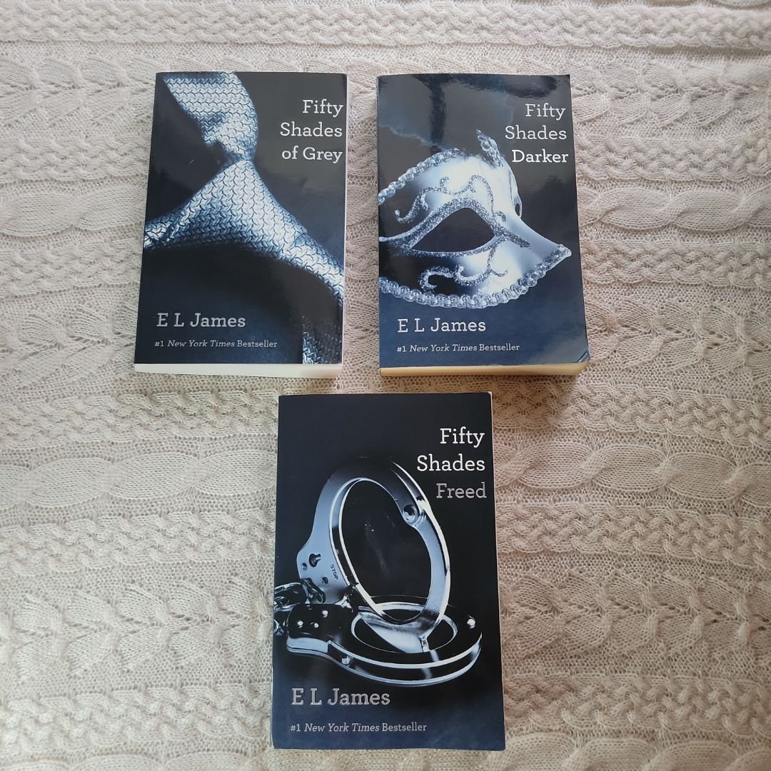 Fifty Shades of Grey Boxset: Fifty Shades of Grey, Fifty Shades Darker, Fifty Shades Freed