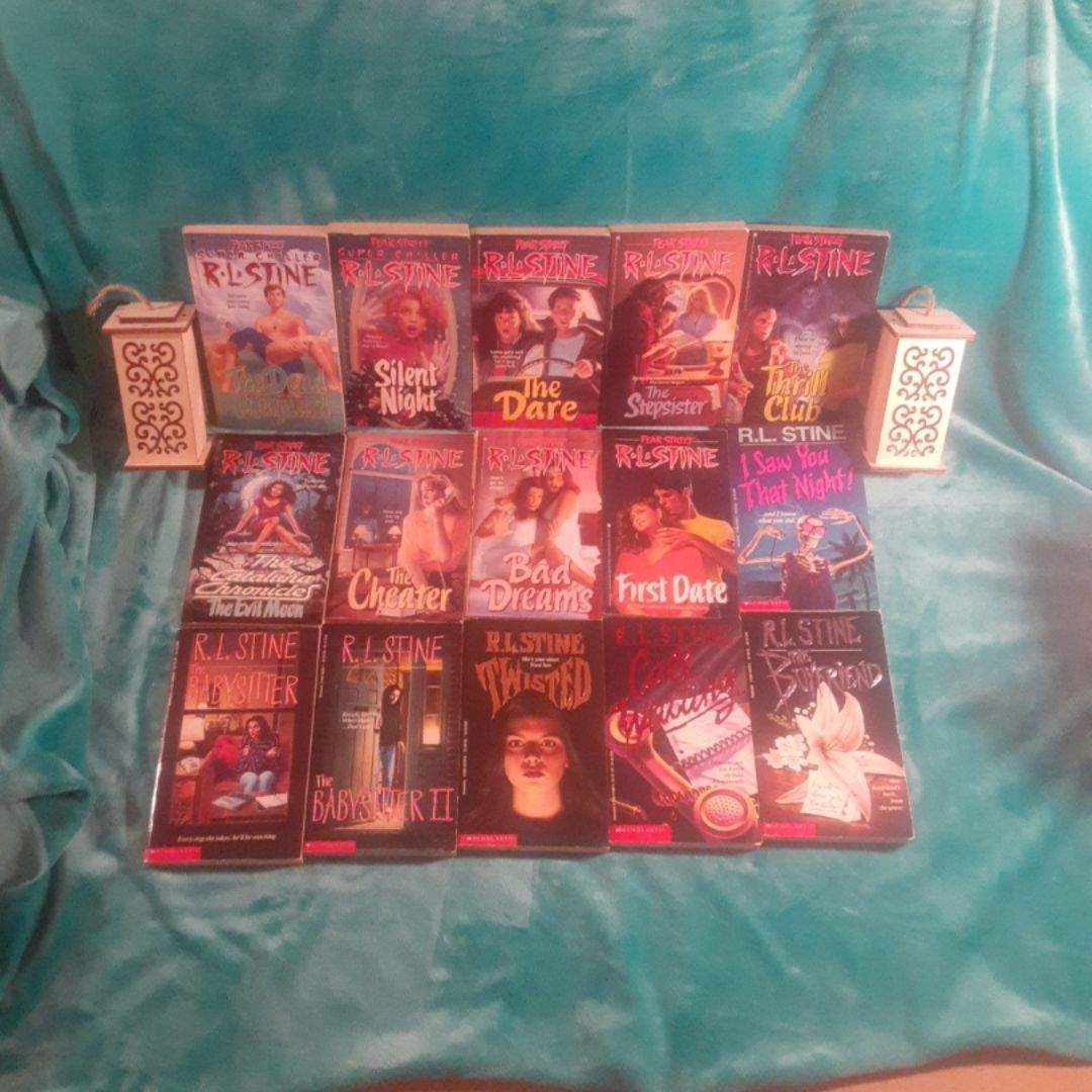 15 R.L. Stine YA Teen Horror Book lot! The Babysitter, Babysitter ii, Boyfriend,
Call Waiting,
I Saw You That Night,
Twisted,
Fear Street:
Bad Dreams, Cheater, Dare, Dead Lifeguard, Evil Moon,
First Date,
Silent Night,
Stepsister,
Thrill Club