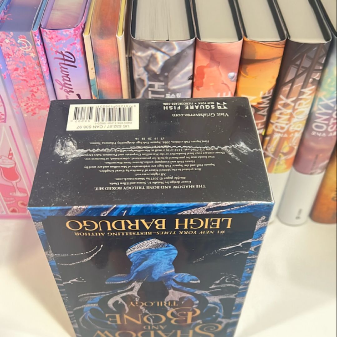 The Shadow and Bone Trilogy Boxed Set