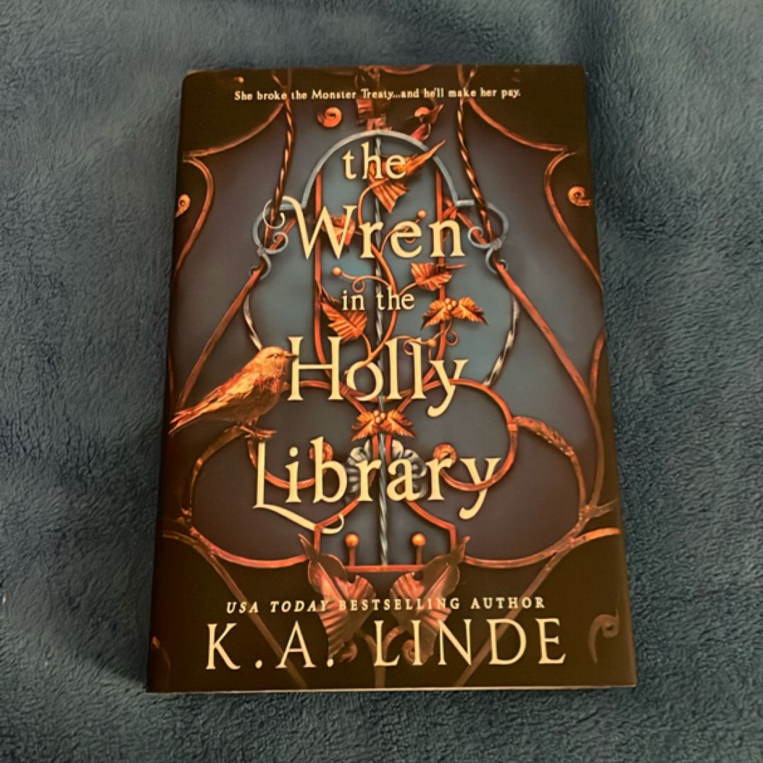 The Wren in the Holly Library (Deluxe Limited Edition)