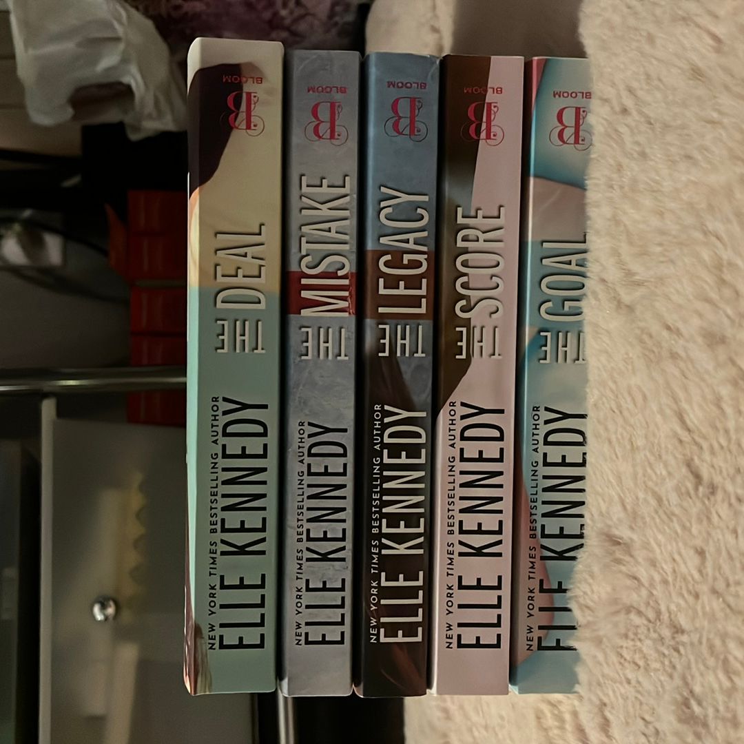 The Complete off-Campus Series Set