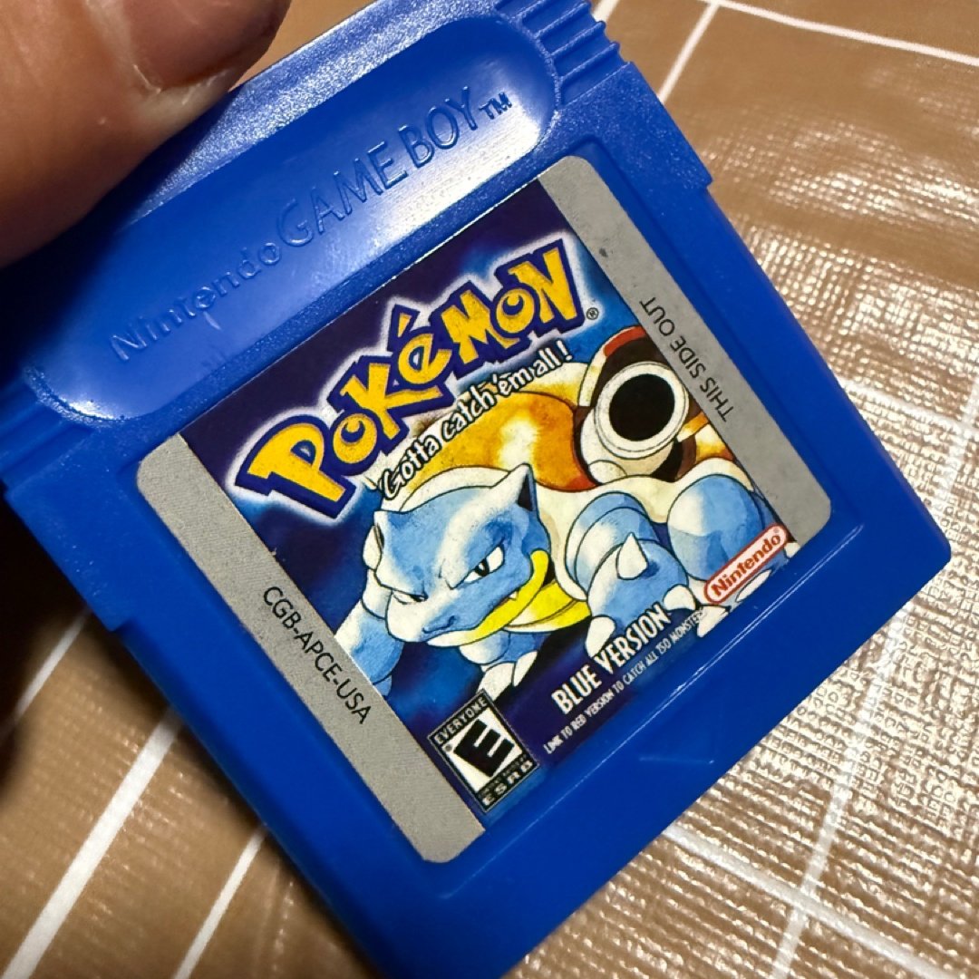 Pokemon Blue Gameboy reporduction 