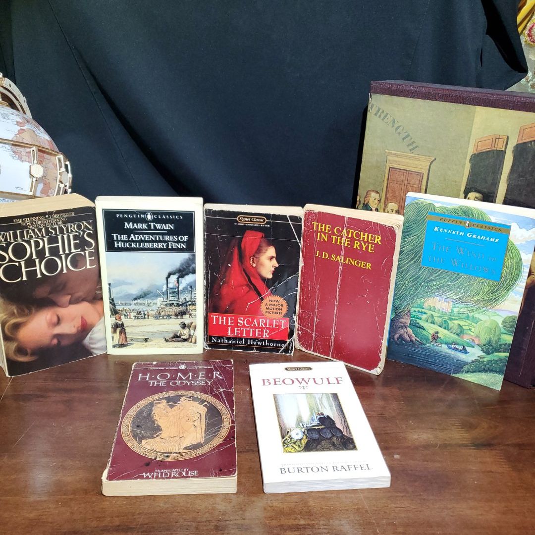7 Important and Popular Fiction Novels