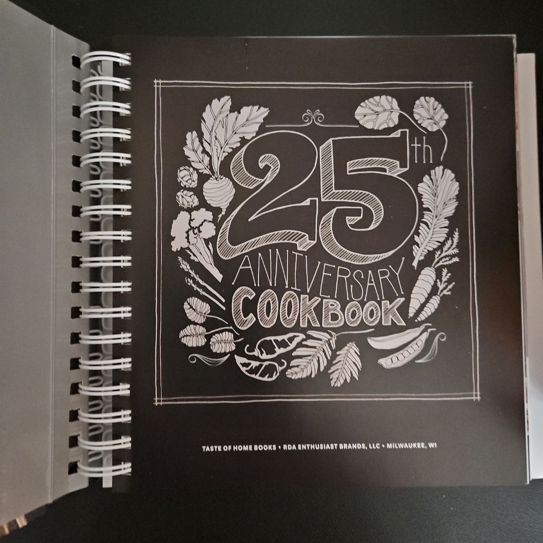 Taste of Home Favorites--25th Anniversary Edition