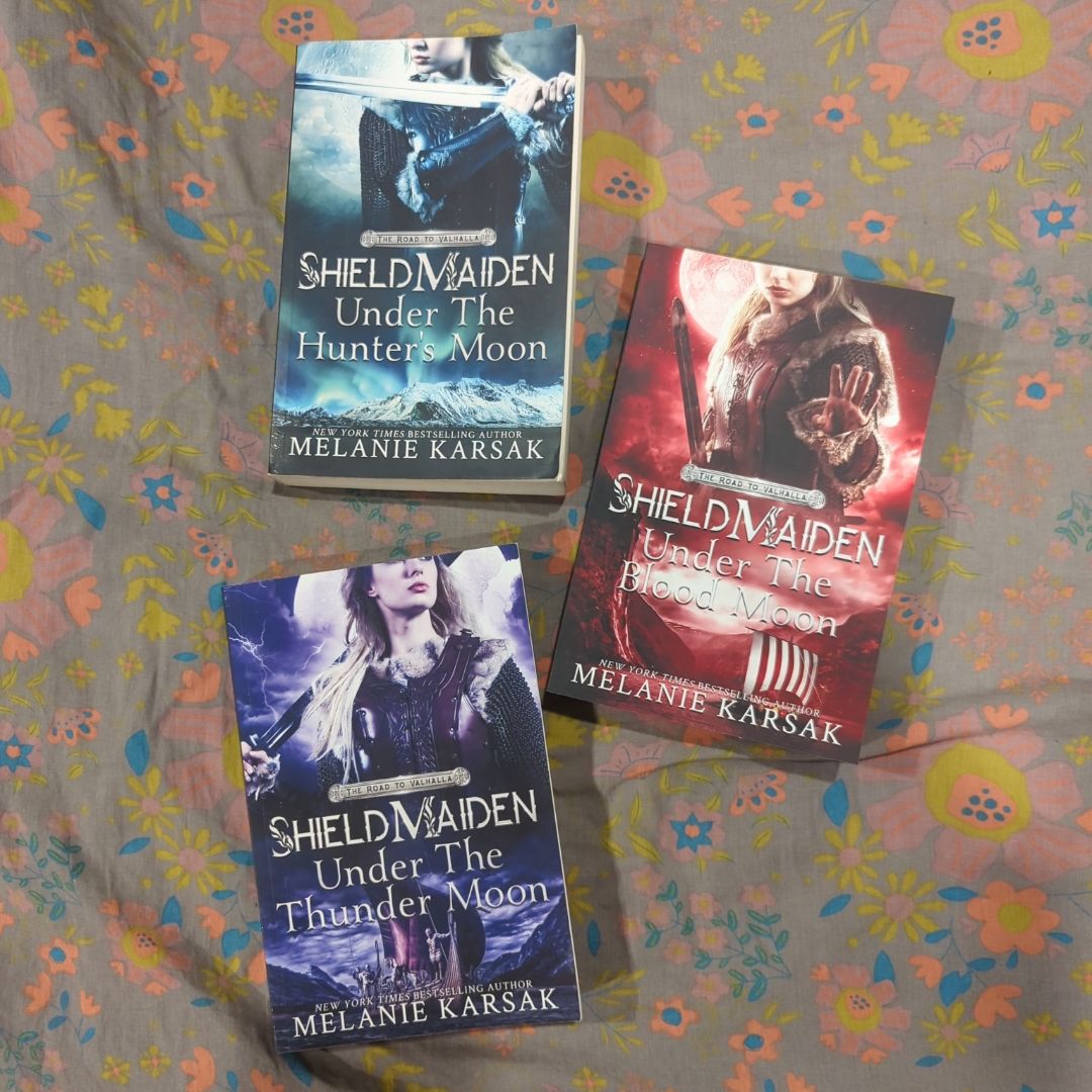 Shield-Maiden: under the Hunter's Moon