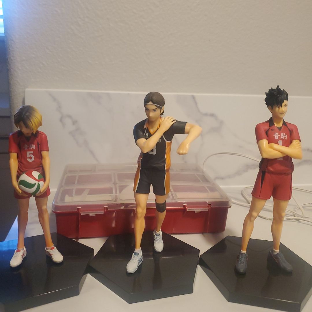 Haikyuu!! Set of 3  figurines (no box)