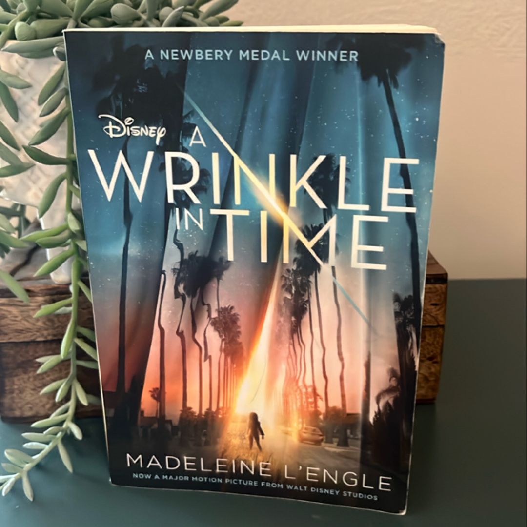 A Wrinkle in Time Movie Tie-In Edition