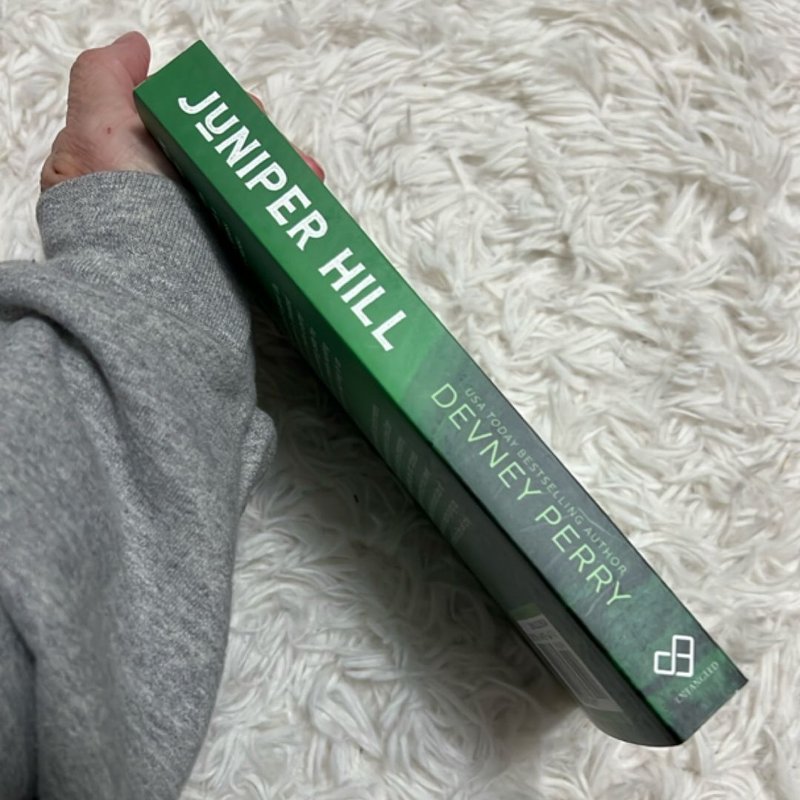 Juniper Hill by Devney Perry, Paperback | Pangobooks
