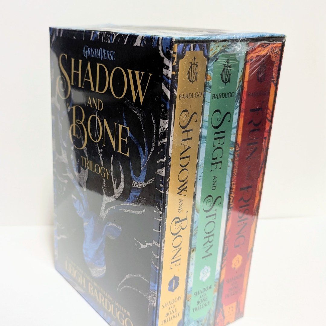 The Shadow and Bone Trilogy Boxed Set