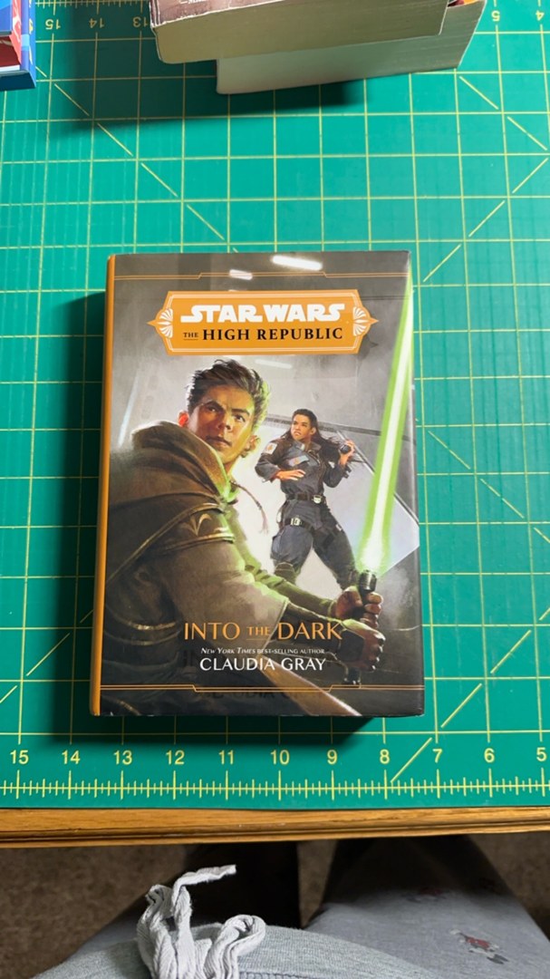 Star Wars the High Republic: into the Dark