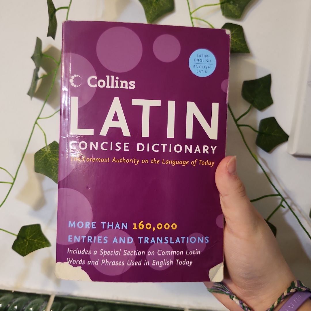 Collins Latin Concise Dictionary